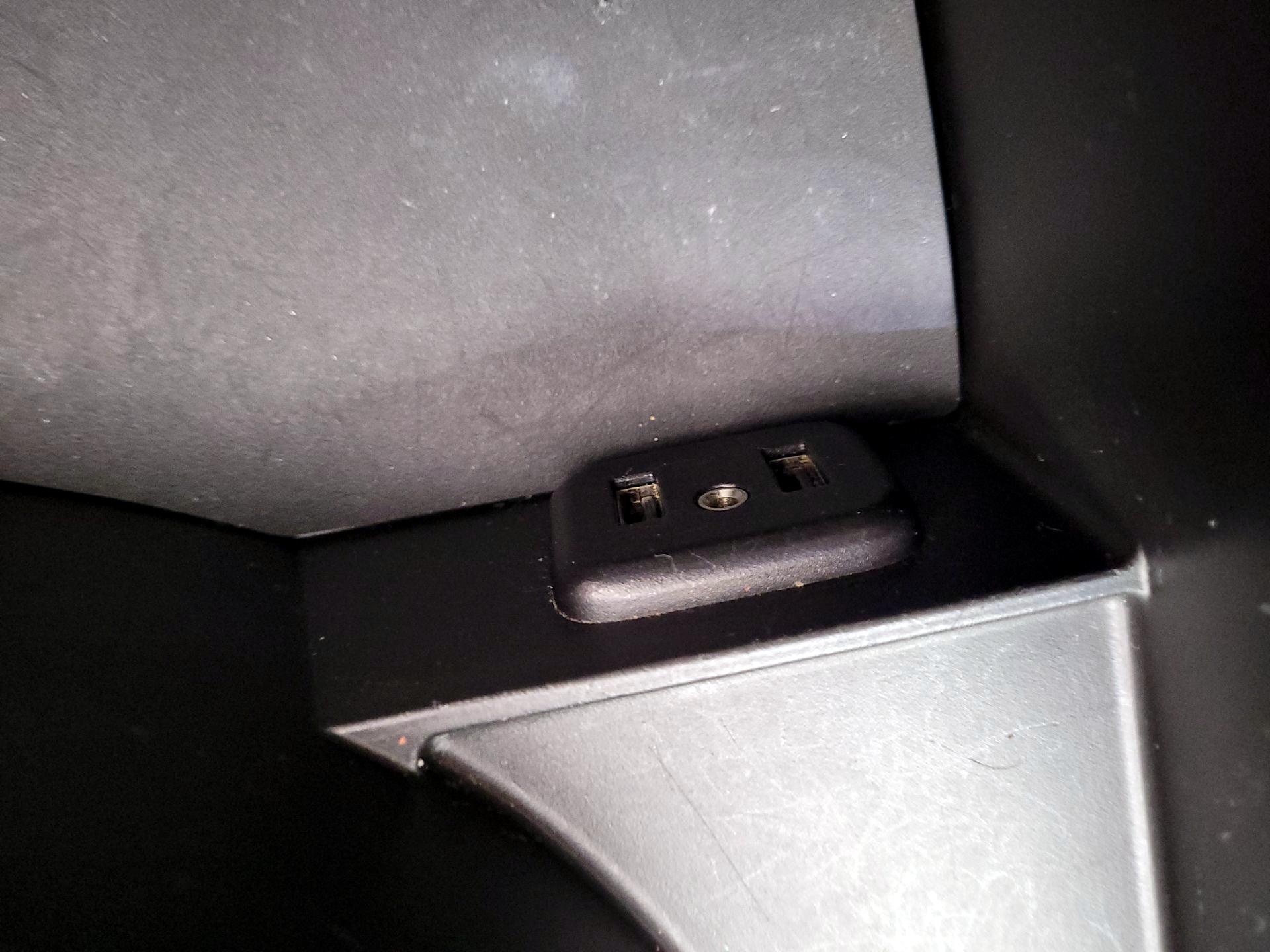 Thumbnail: 2017 Chevrolet Camaro - 18