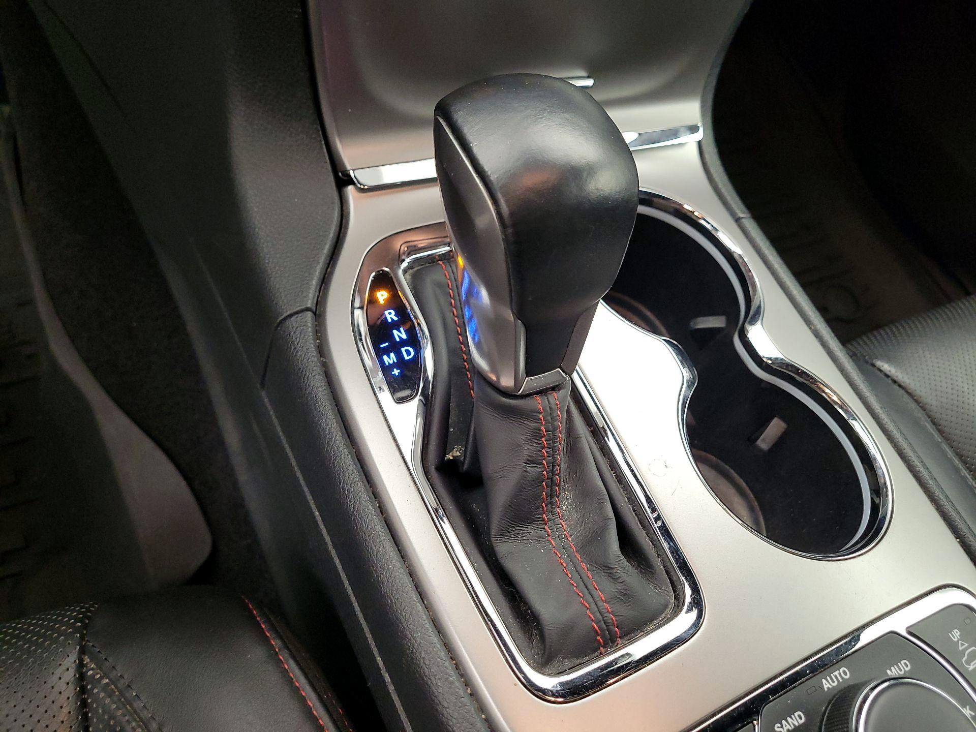 Thumbnail: 2018 Jeep Grand Cherokee - 17