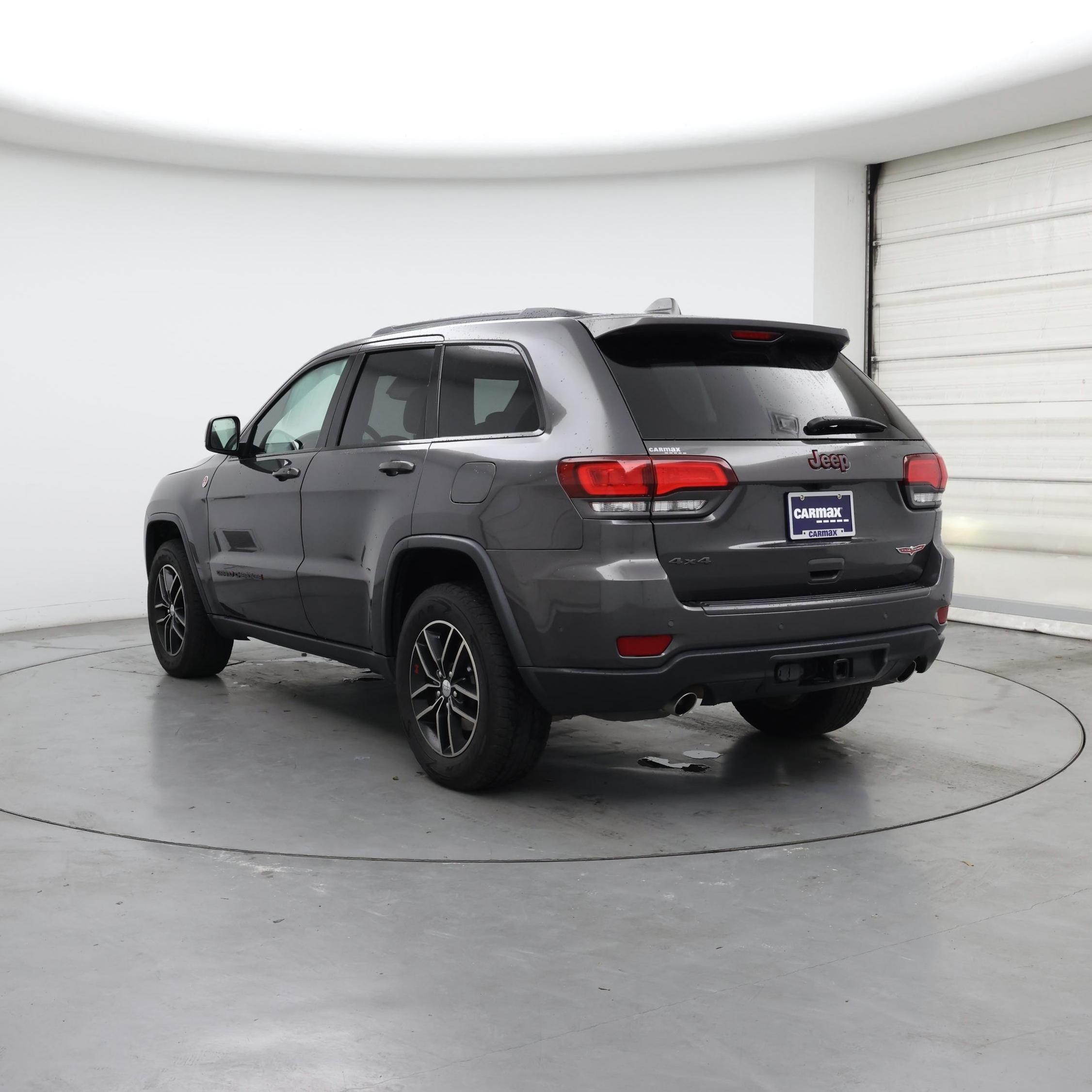 Thumbnail: 2018 Jeep Grand Cherokee - 2