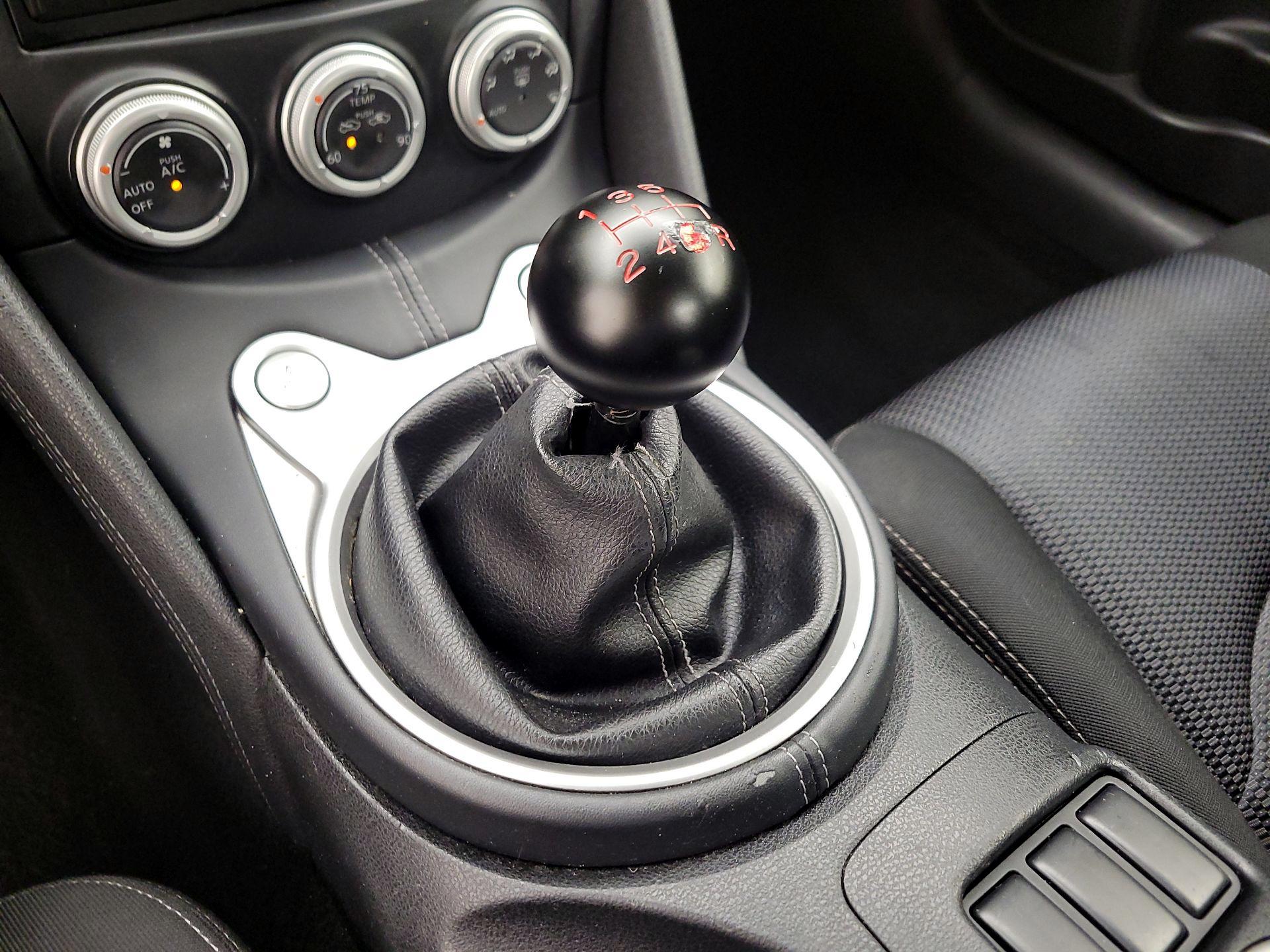 Thumbnail: 2014 Nissan Z - 16