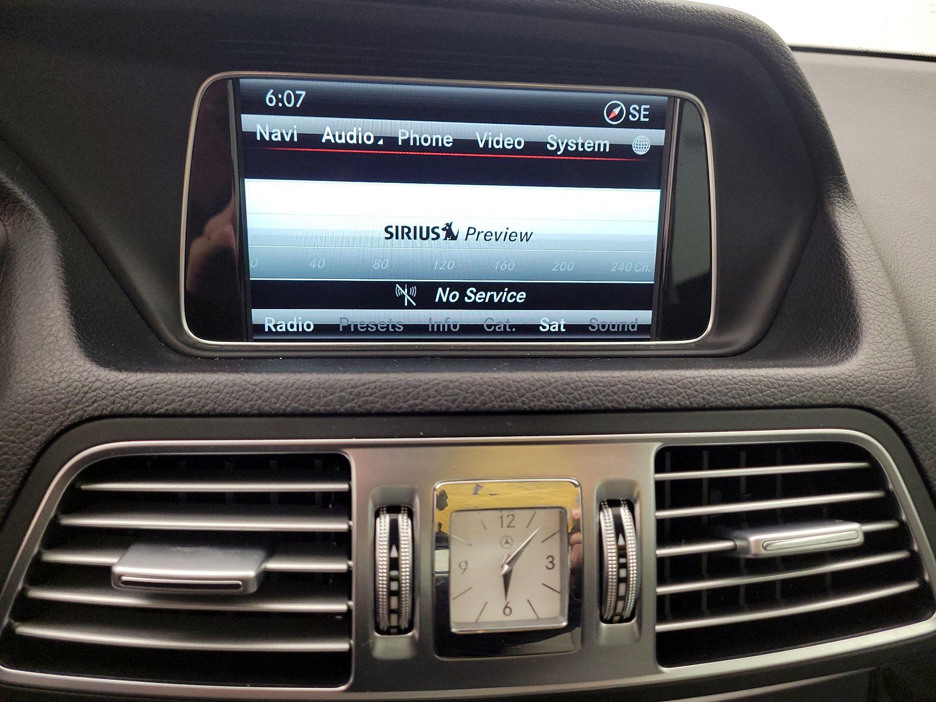 Thumbnail: 2015 Mercedes-Benz E-Class - 13