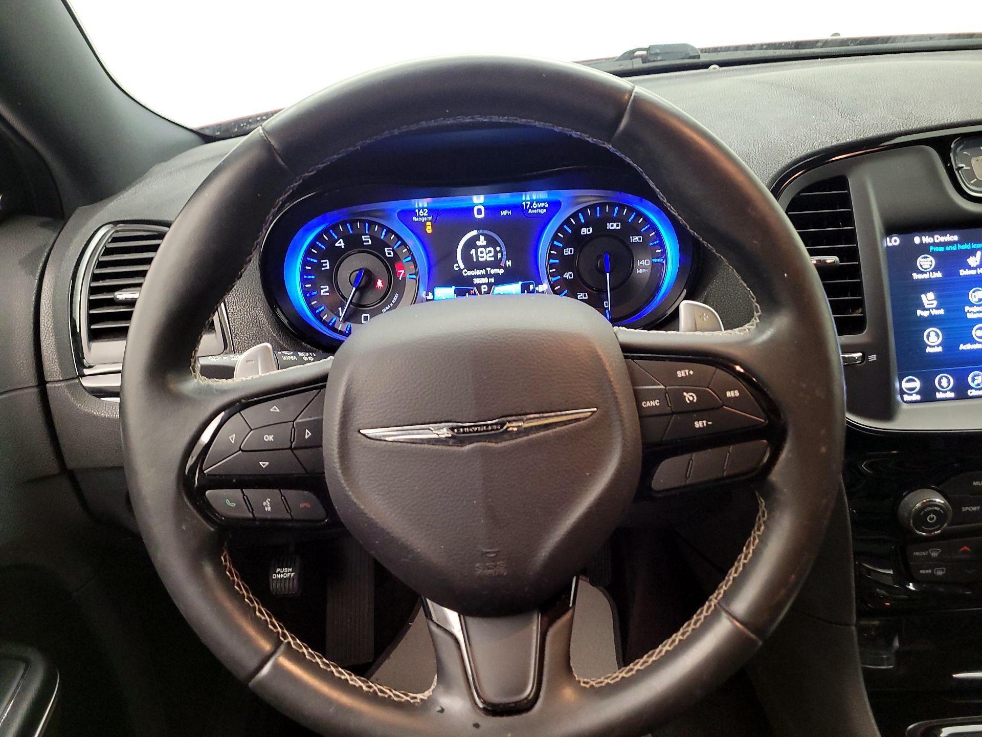 Thumbnail: 2018 Chrysler 300 - 10