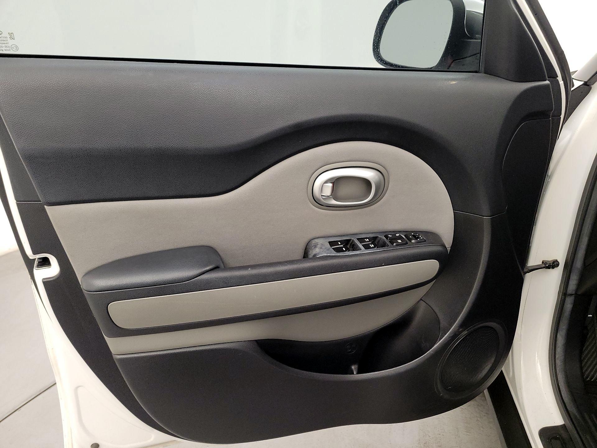 Thumbnail: 2014 Kia Soul - 12