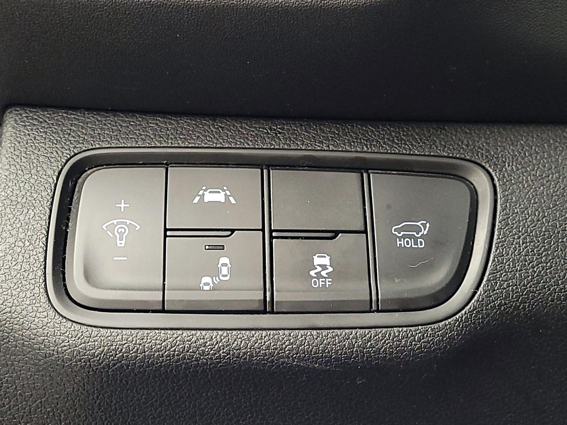 Thumbnail: 2019 Hyundai Santa Fe - 13