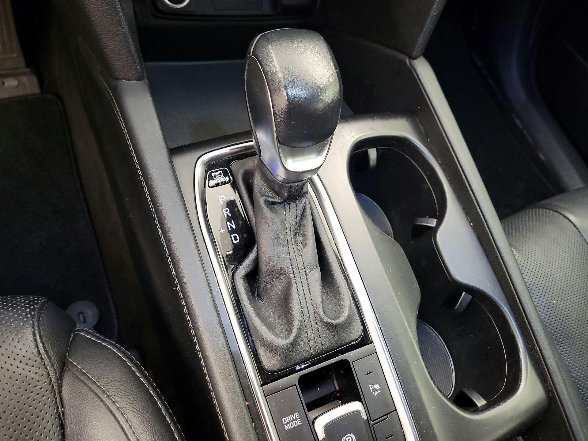 Thumbnail: 2019 Hyundai Santa Fe - 17