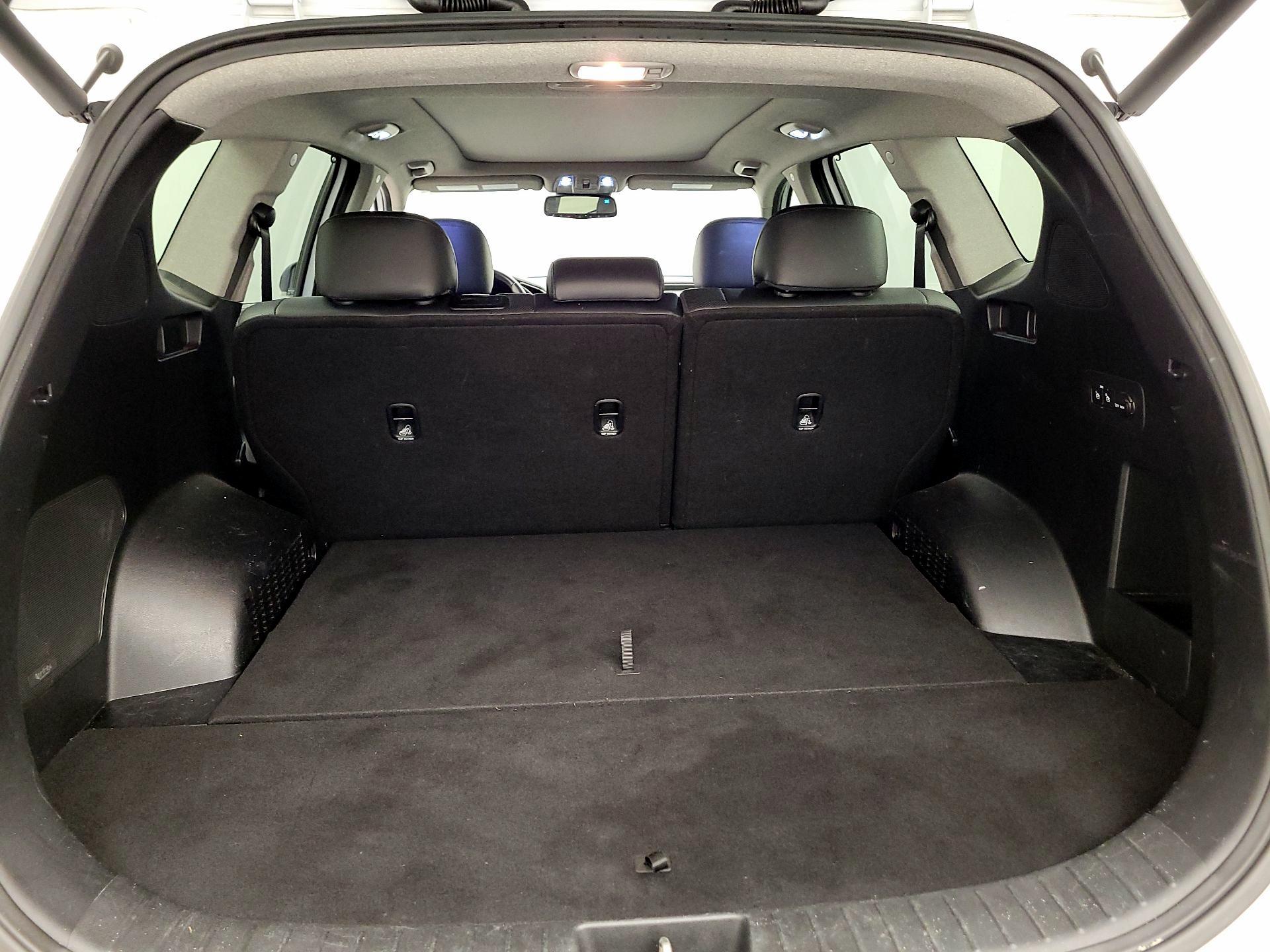 Thumbnail: 2019 Hyundai Santa Fe - 20