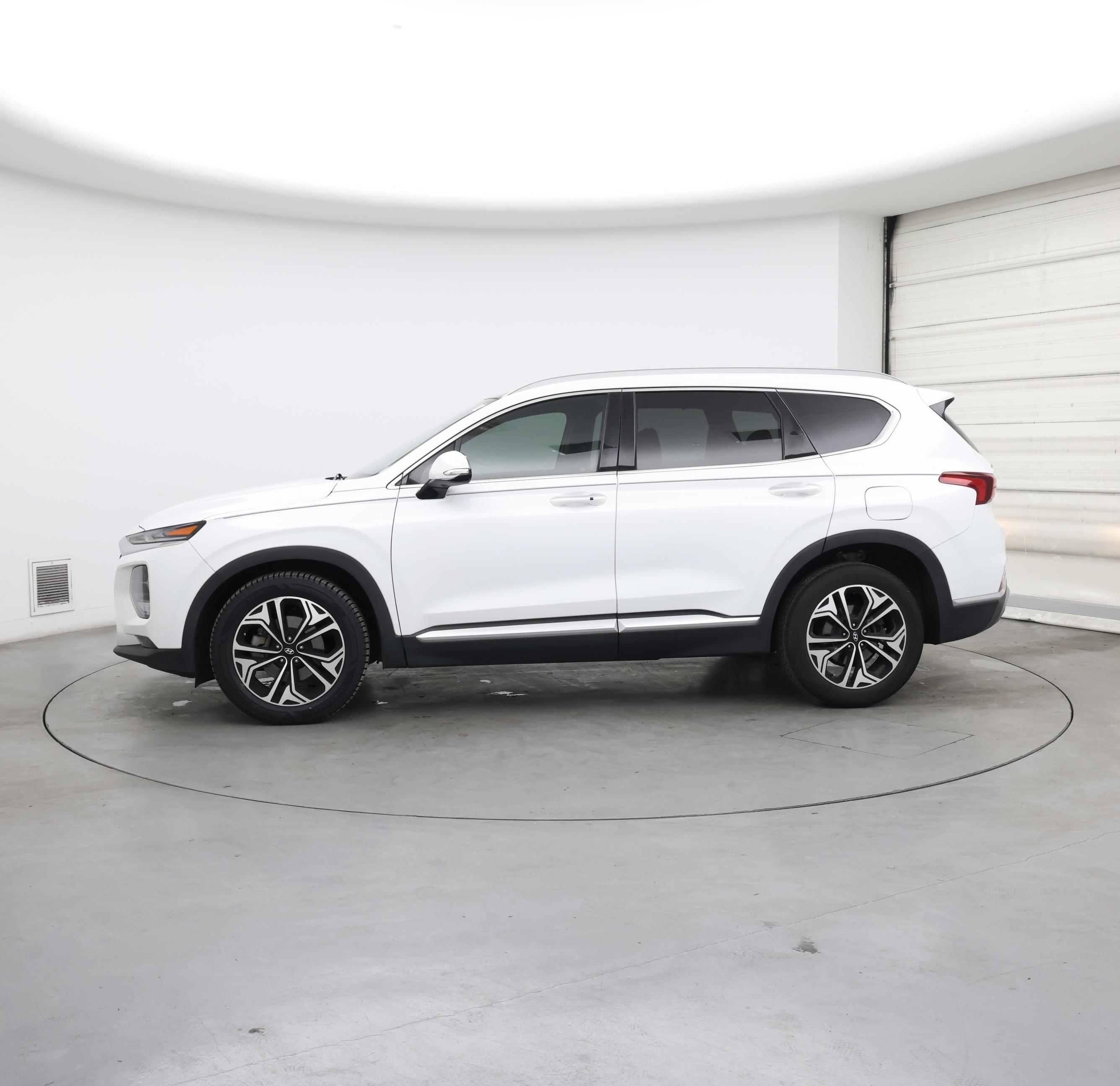 Thumbnail: 2019 Hyundai Santa Fe - 3