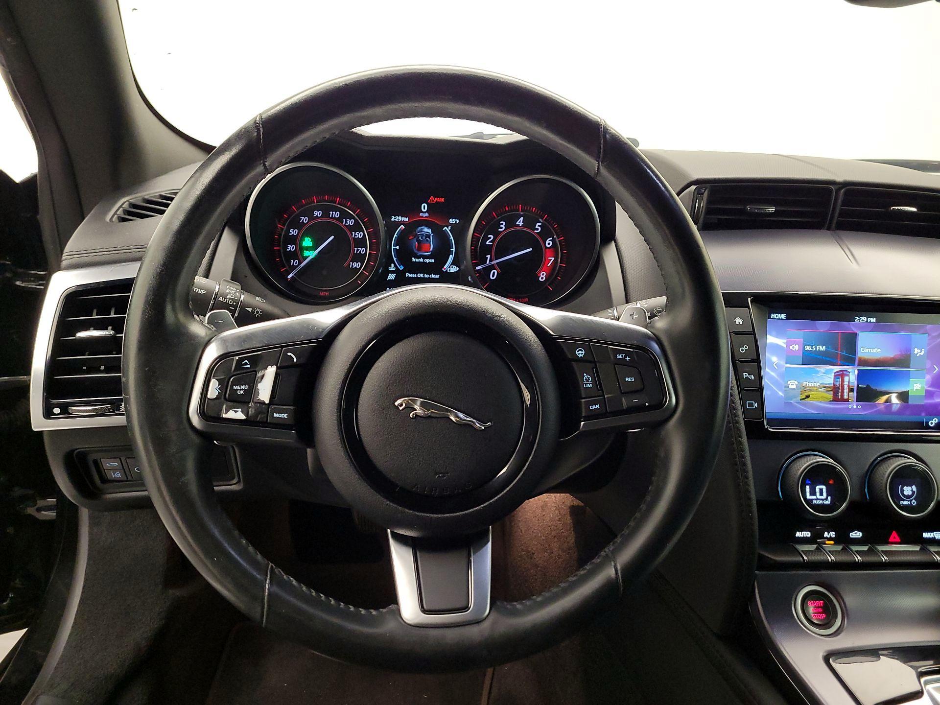 Thumbnail: 2018 Jaguar F-Type - 10