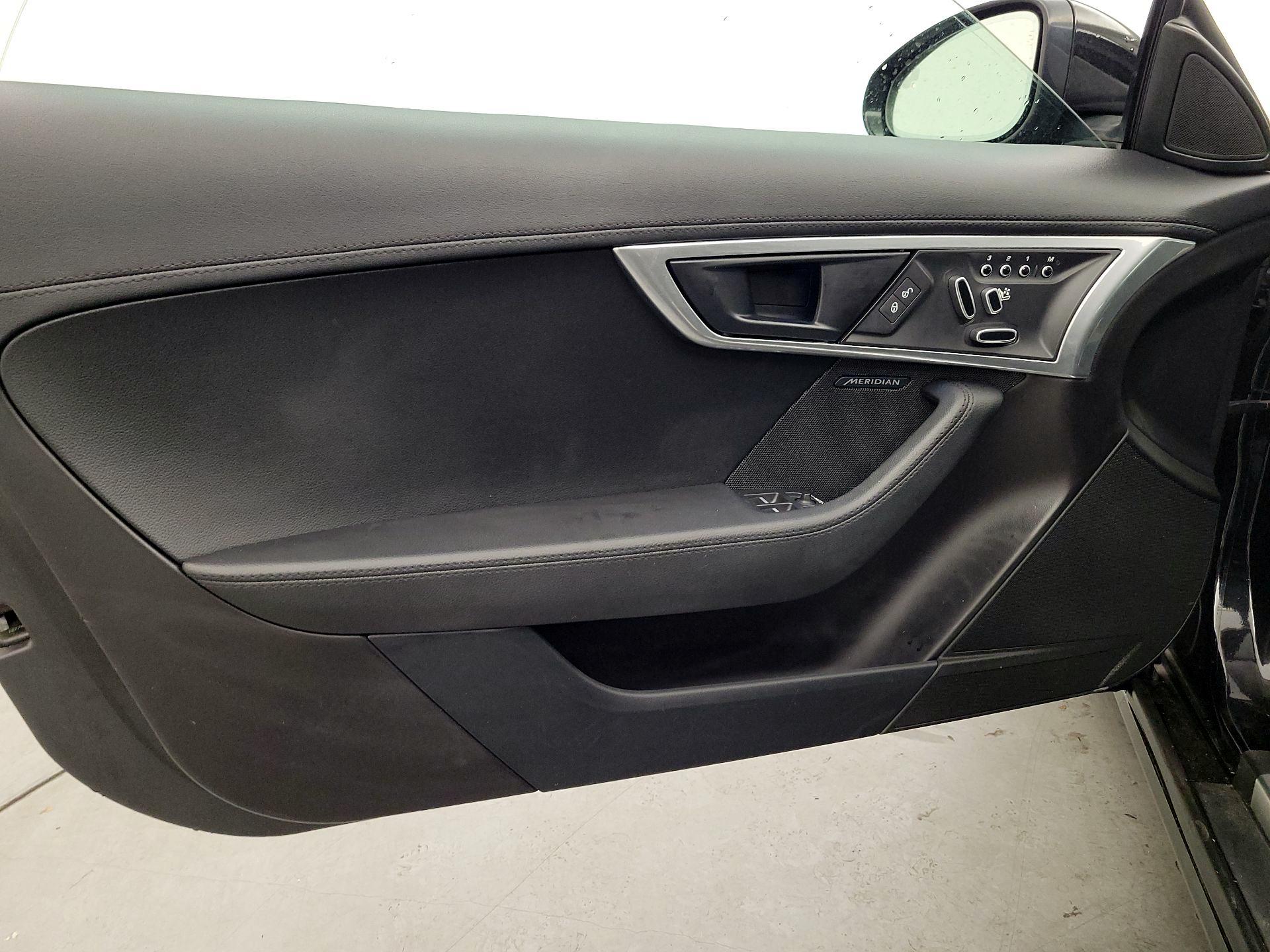 Thumbnail: 2018 Jaguar F-Type - 12