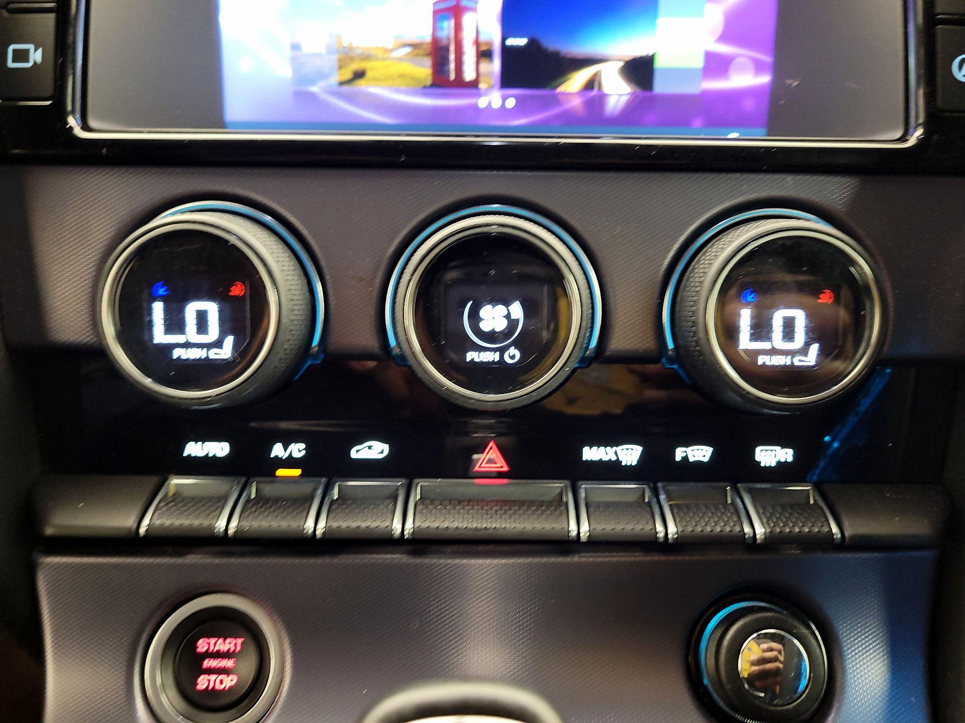 Thumbnail: 2018 Jaguar F-Type - 14