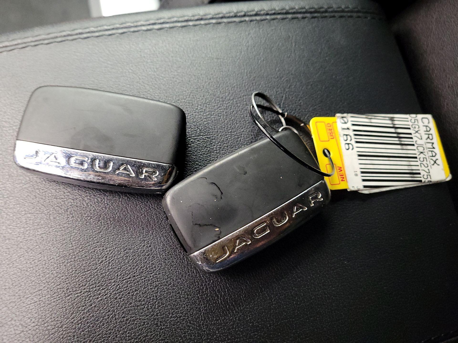 Thumbnail: 2018 Jaguar F-Type - 18