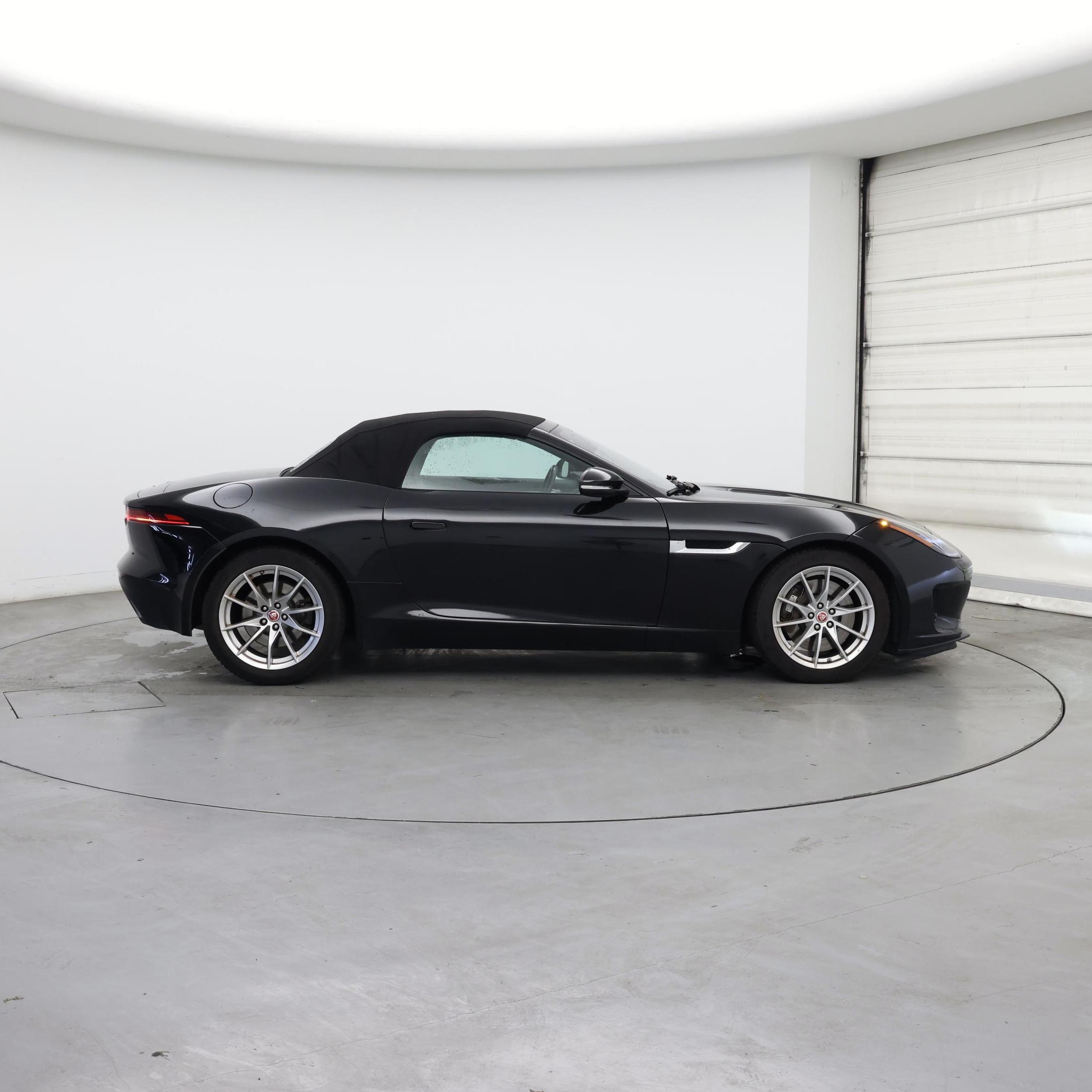 Thumbnail: 2018 Jaguar F-Type - 7