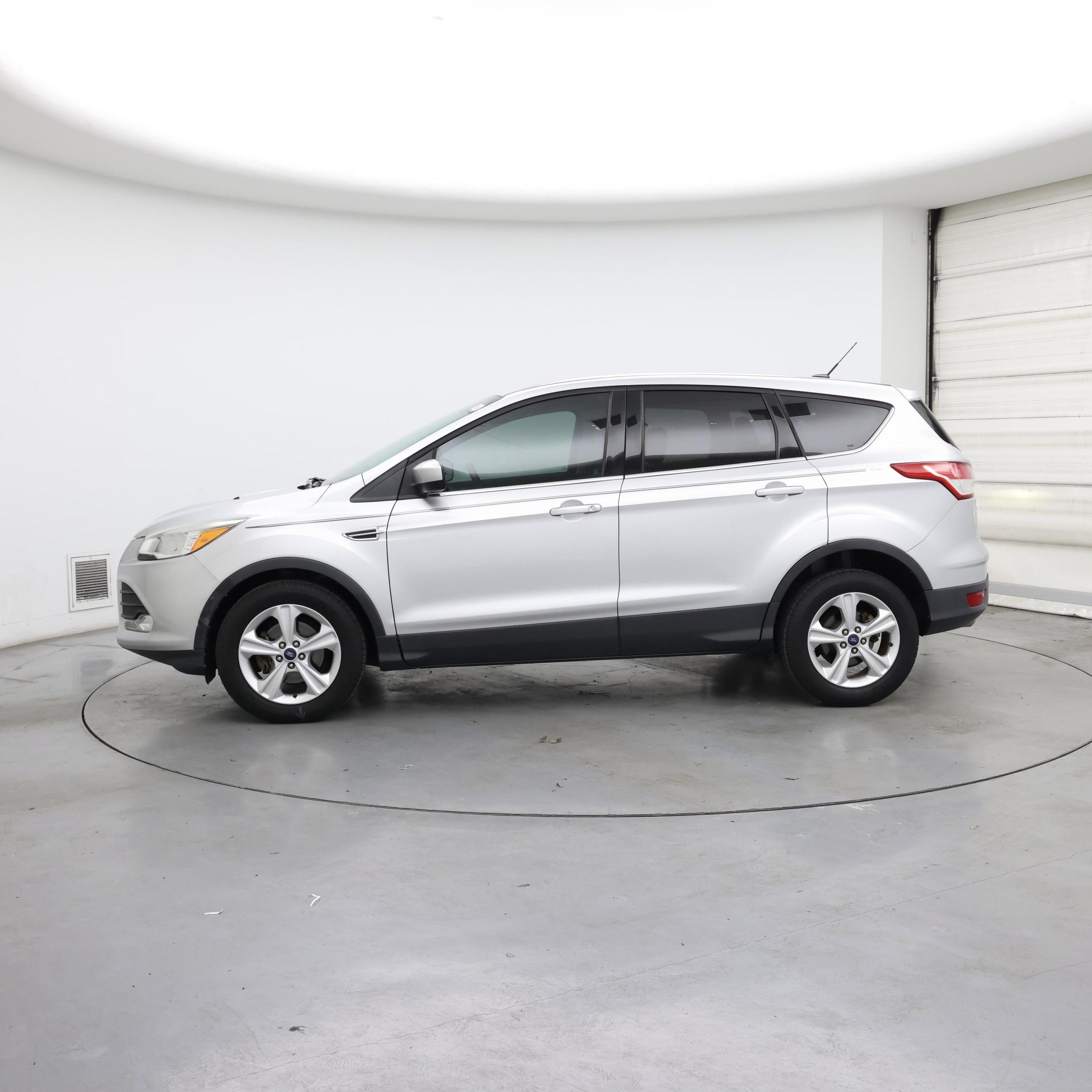 Thumbnail: 2015 Ford Escape - 3