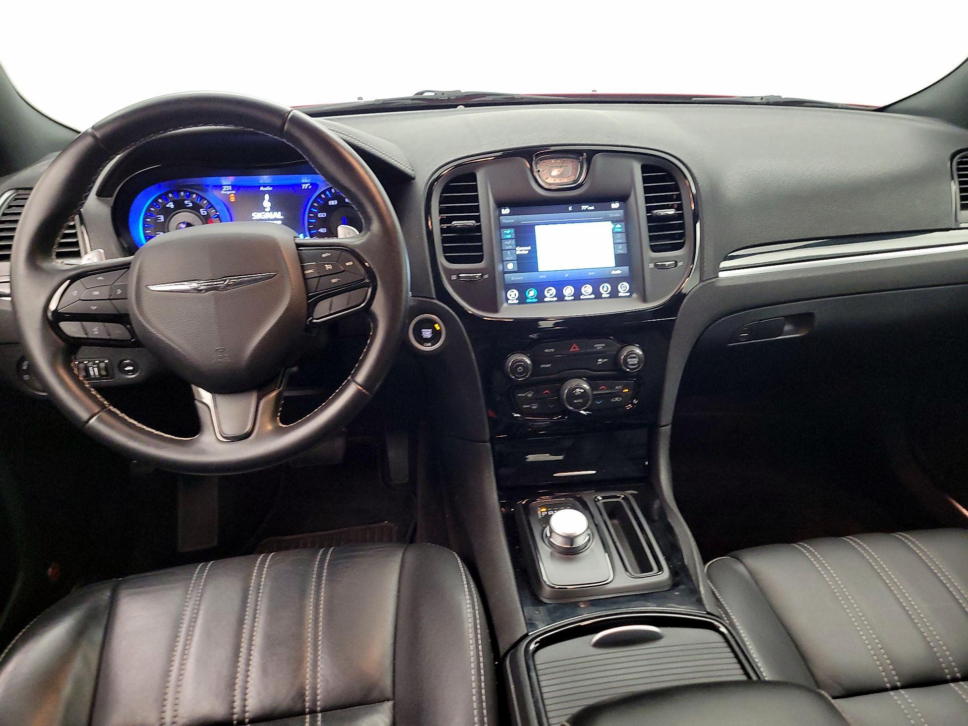 Thumbnail: 2017 Chrysler 300 - 9