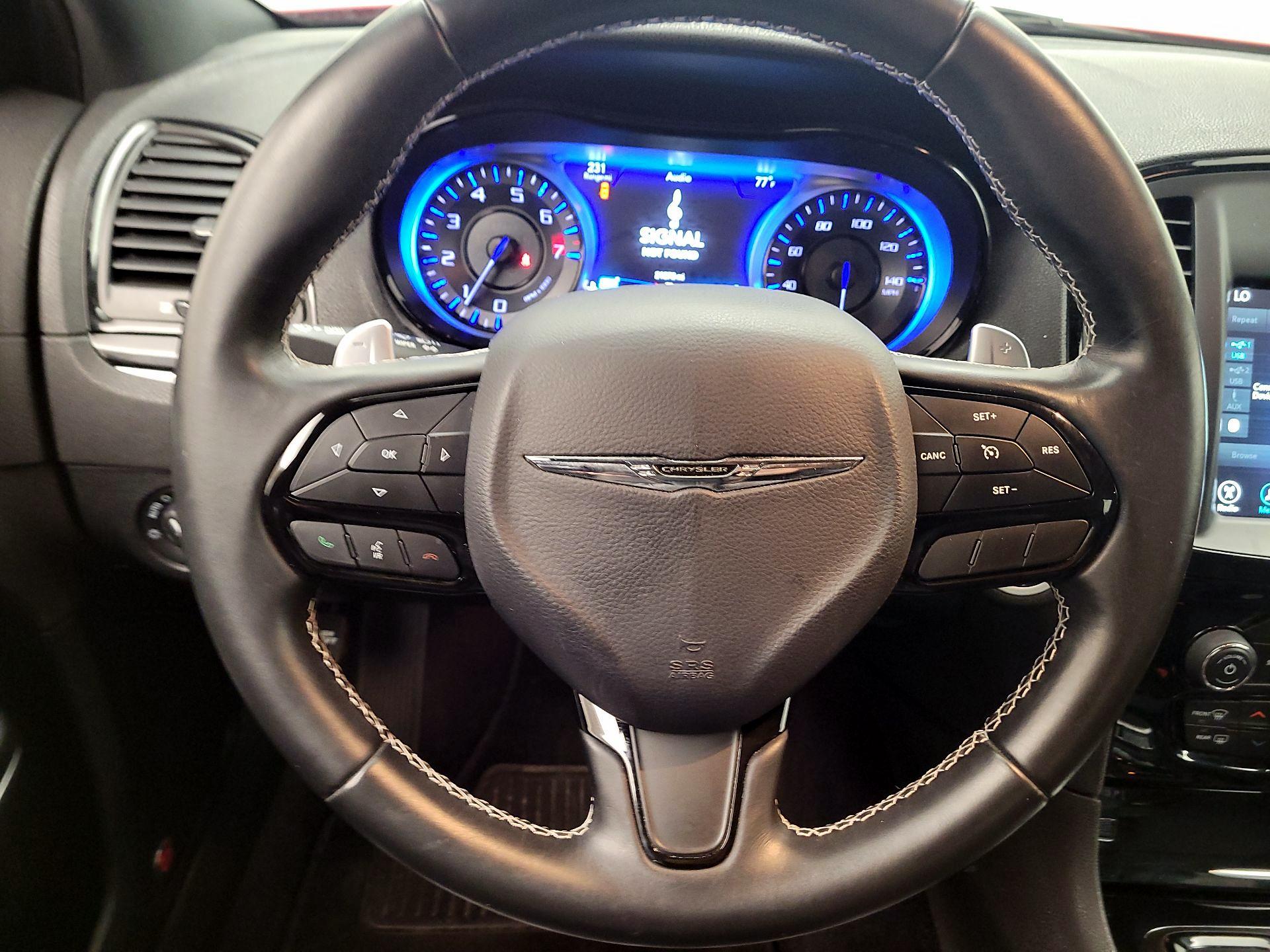 Thumbnail: 2017 Chrysler 300 - 10