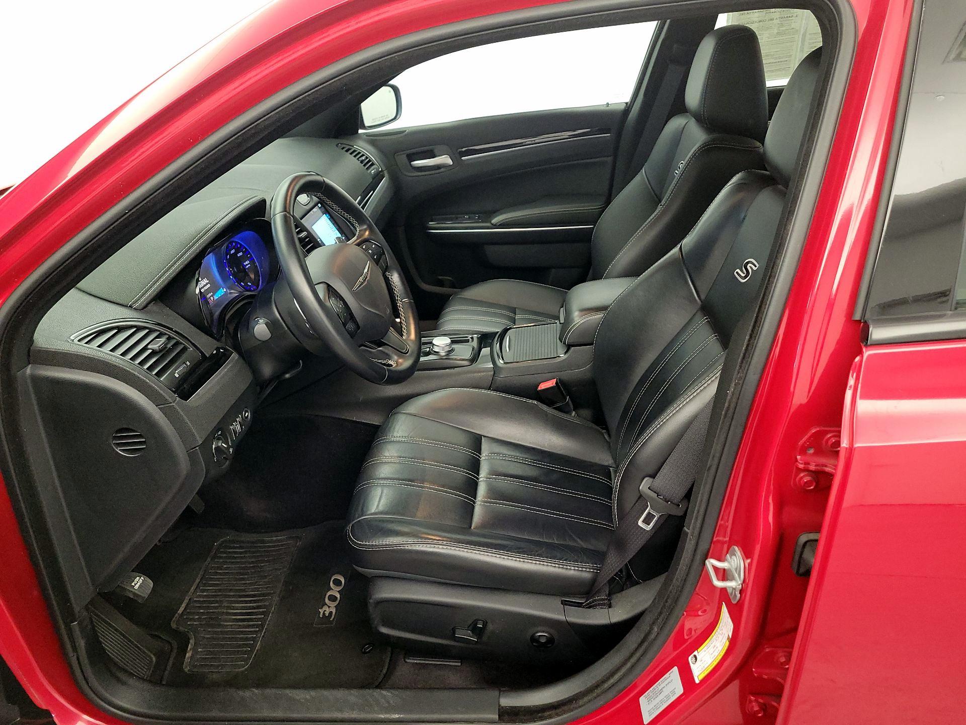 Thumbnail: 2017 Chrysler 300 - 11