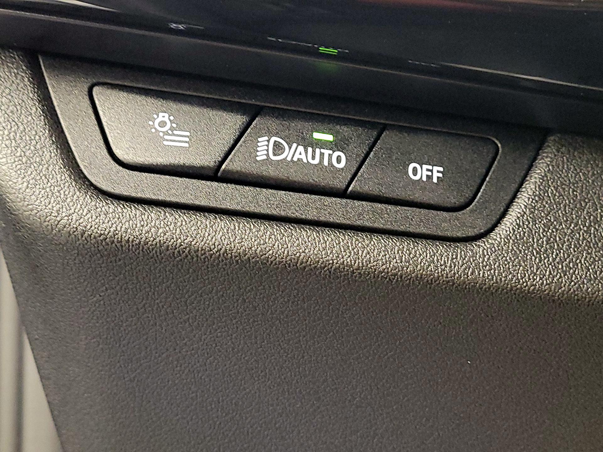 Thumbnail: 2023 BMW X1 - 13