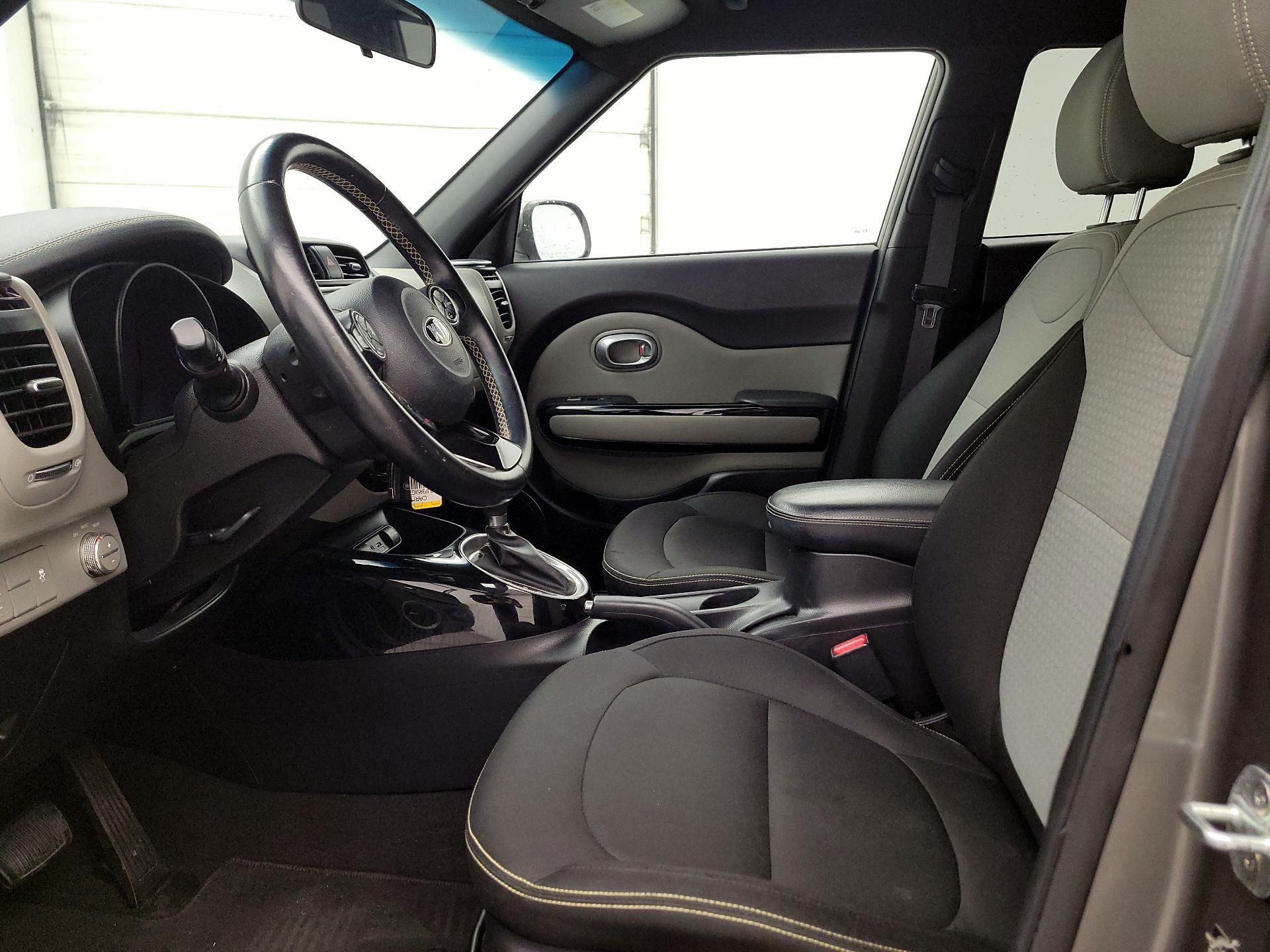 Thumbnail: 2016 Kia Soul - 11