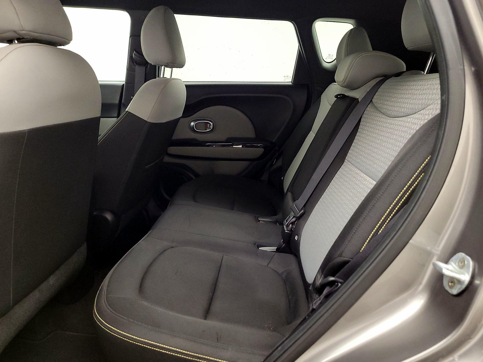 Thumbnail: 2016 Kia Soul - 19