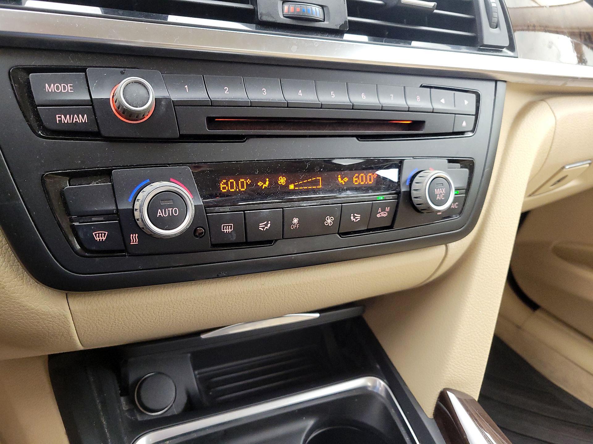 Thumbnail: 2014 BMW 3 Series - 16