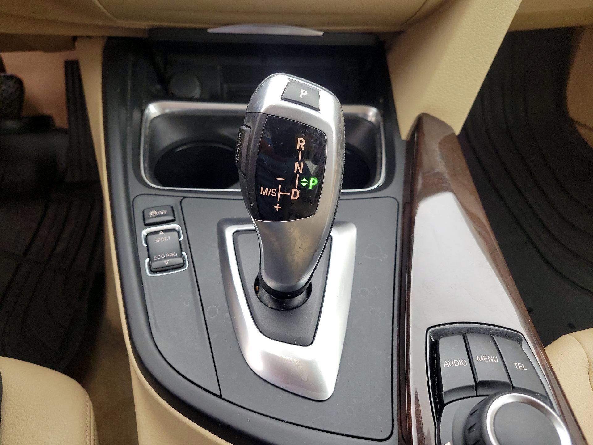 Thumbnail: 2014 BMW 3 Series - 17