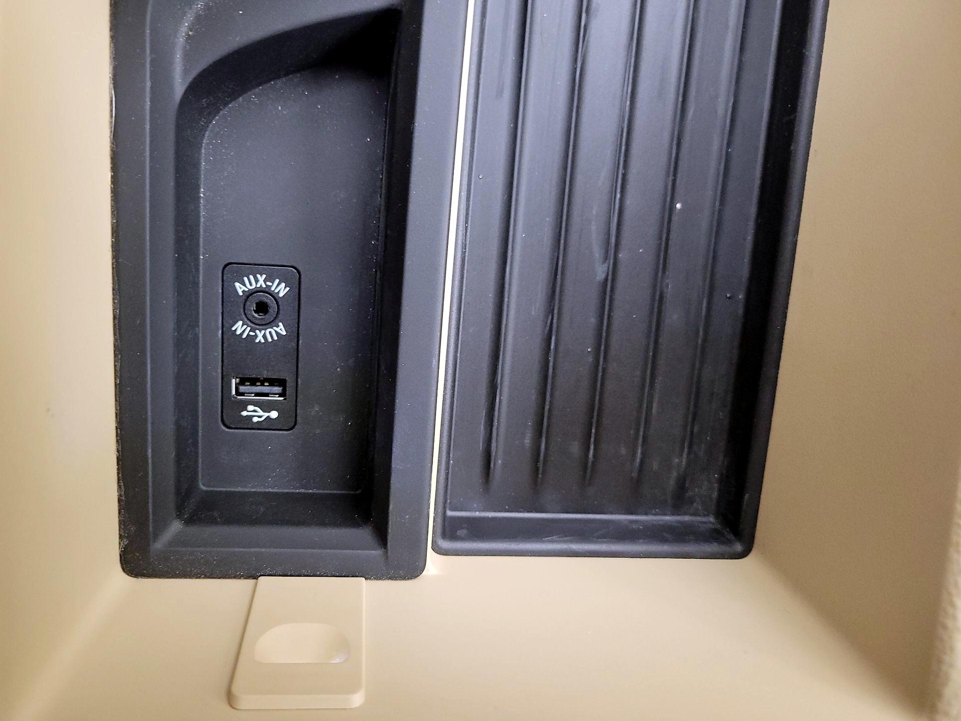 Thumbnail: 2014 BMW 3 Series - 18