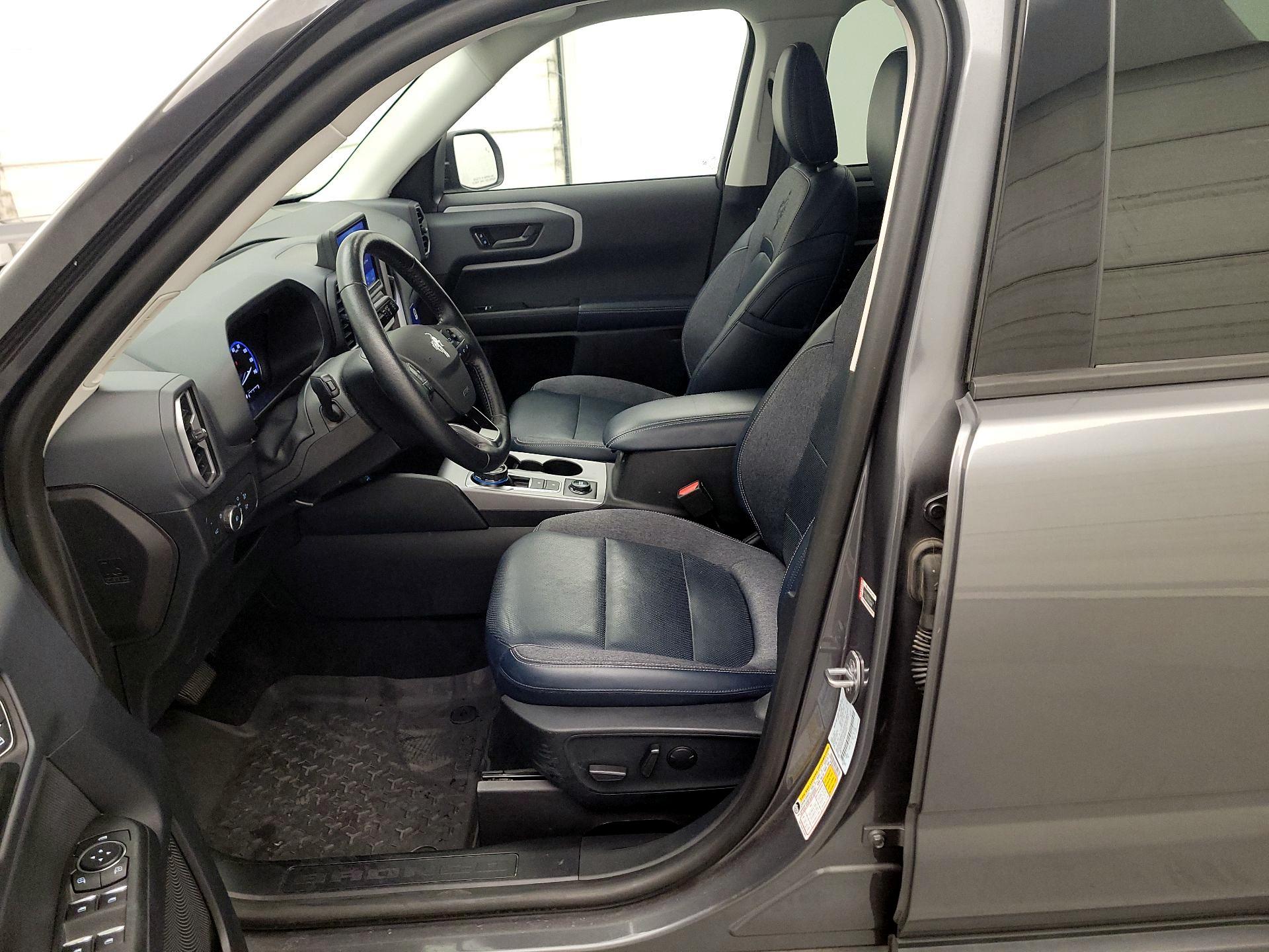 Thumbnail: 2021 Ford Bronco Sport - 11