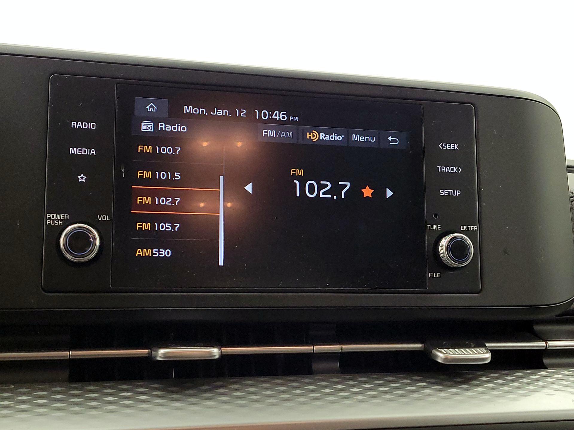 Thumbnail: 2023 Kia Carnival - 15