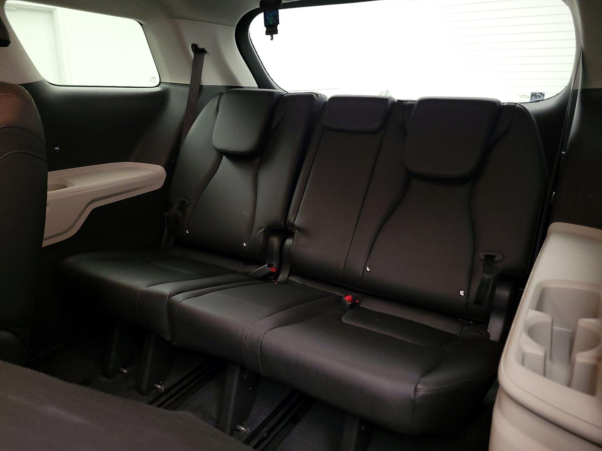 Thumbnail: 2023 Kia Carnival - 20