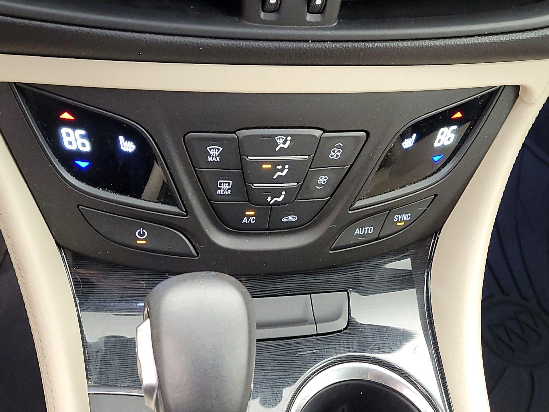 Thumbnail: 2018 Buick Envision - 16