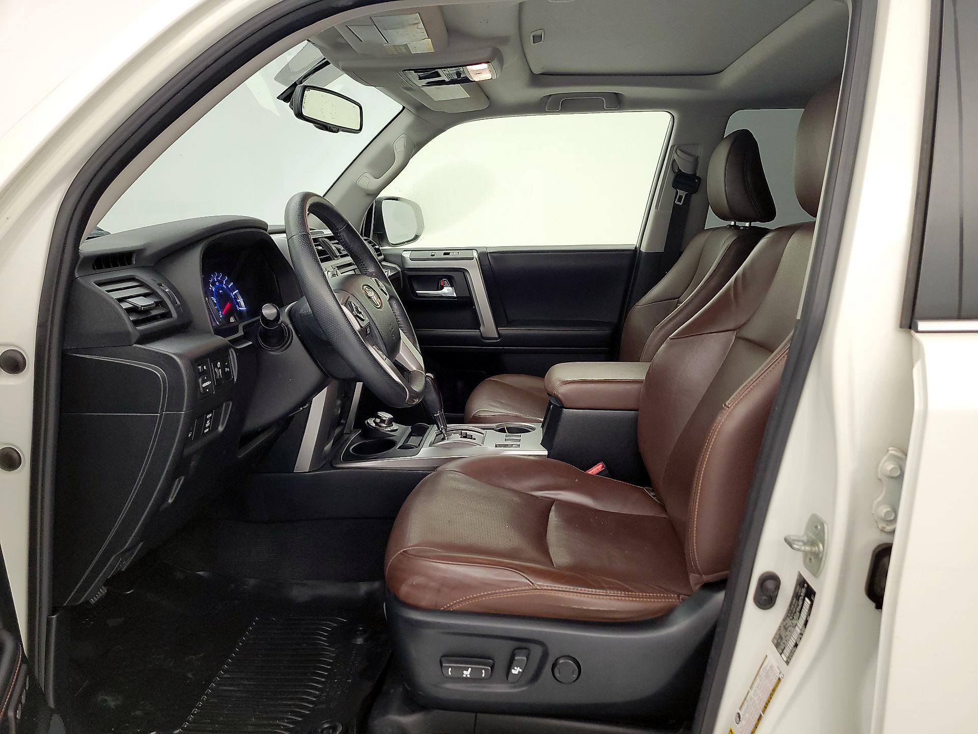 Thumbnail: 2019 Toyota 4Runner - 11