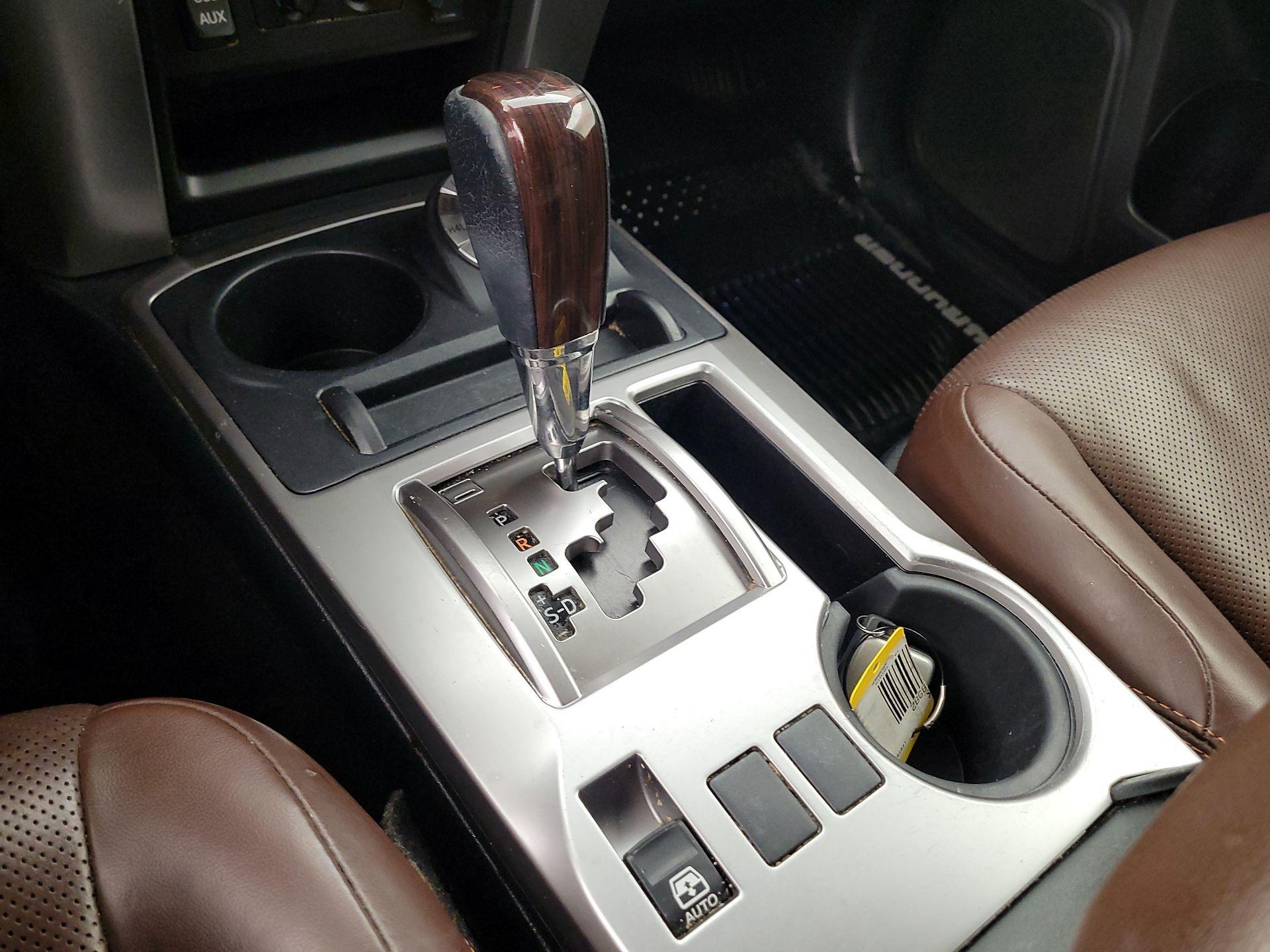 Thumbnail: 2019 Toyota 4Runner - 17