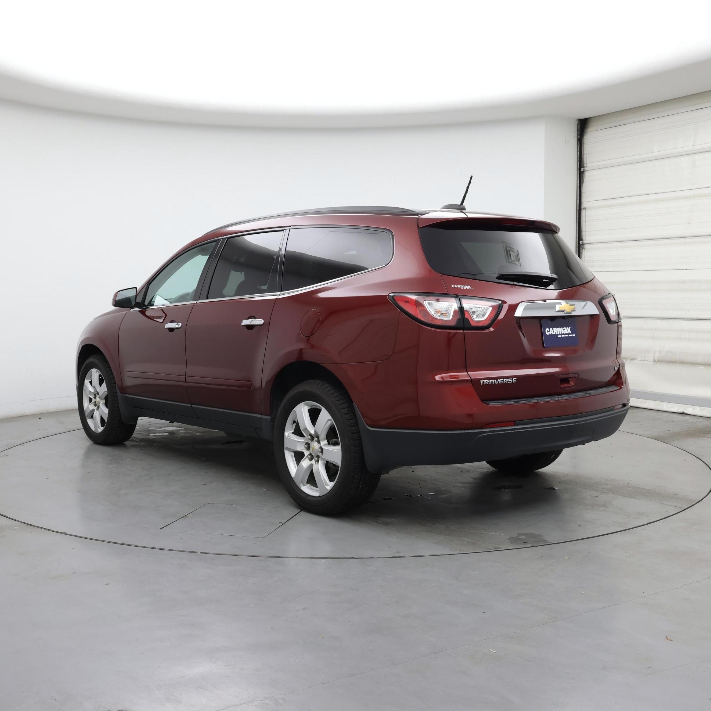 Thumbnail: 2017 Chevrolet Traverse - 2