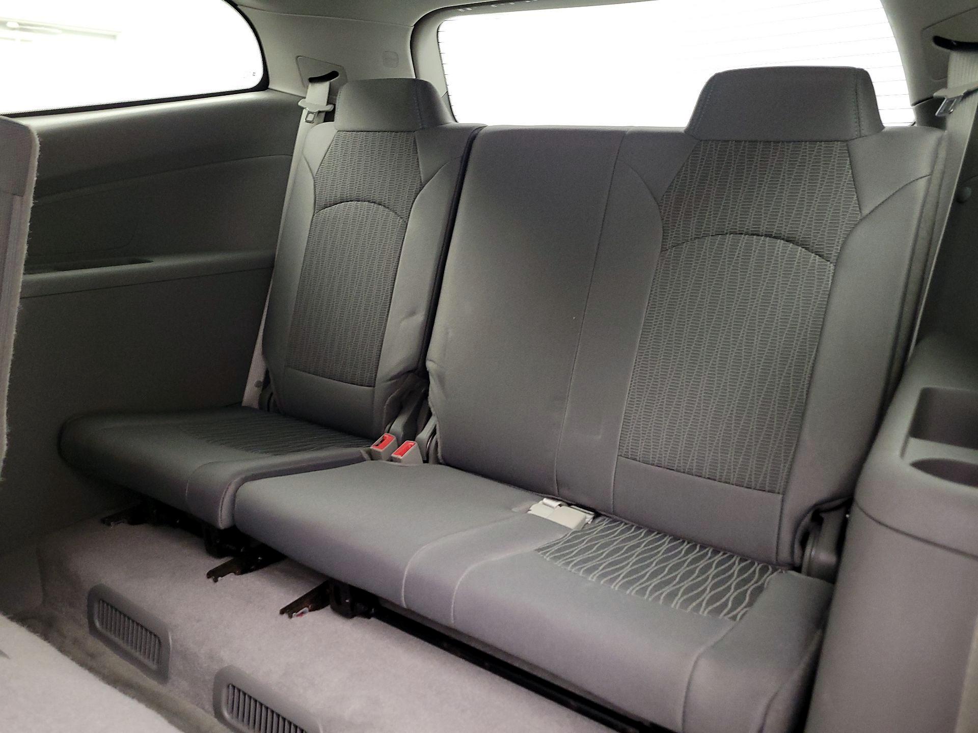 Thumbnail: 2017 Chevrolet Traverse - 20