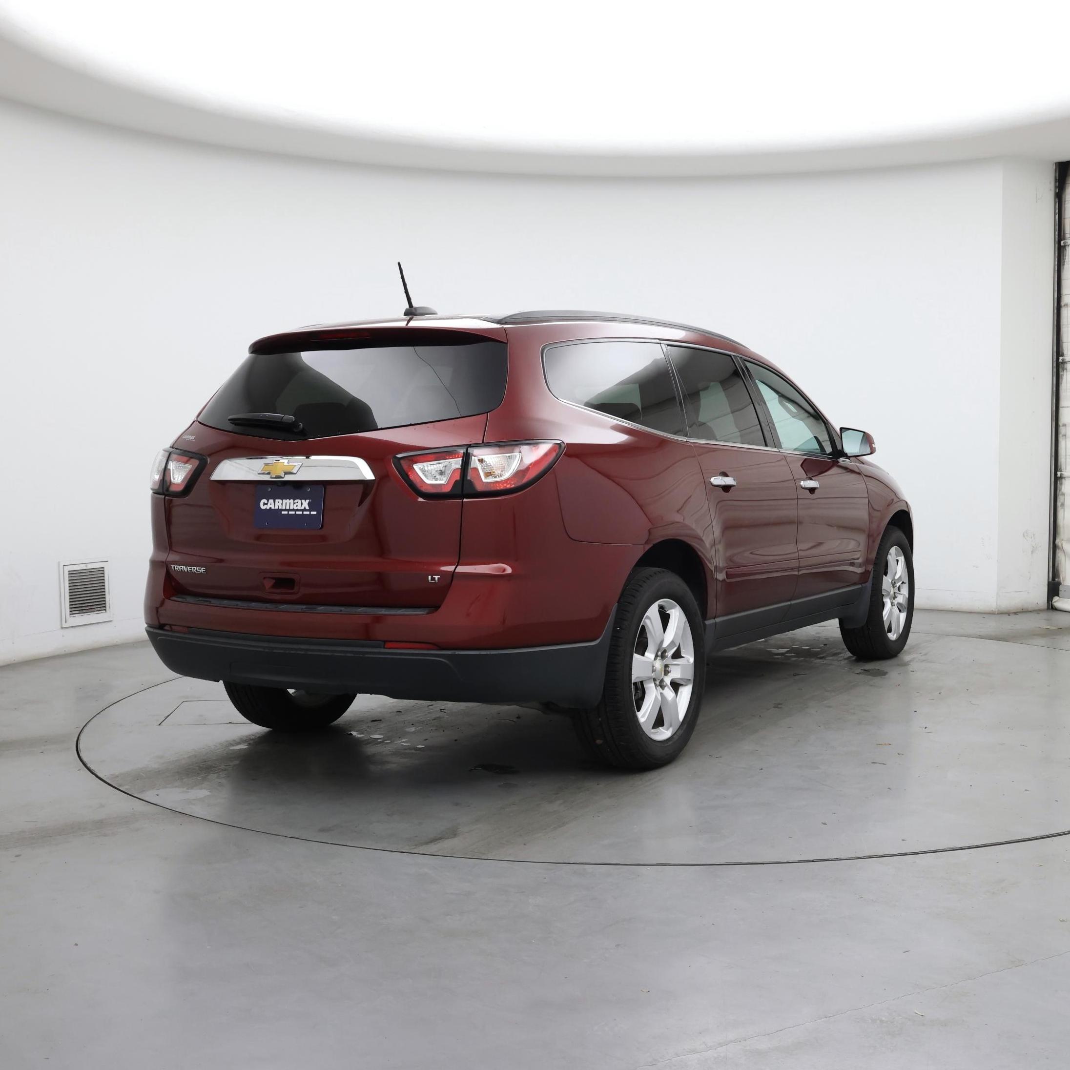 Thumbnail: 2017 Chevrolet Traverse - 8