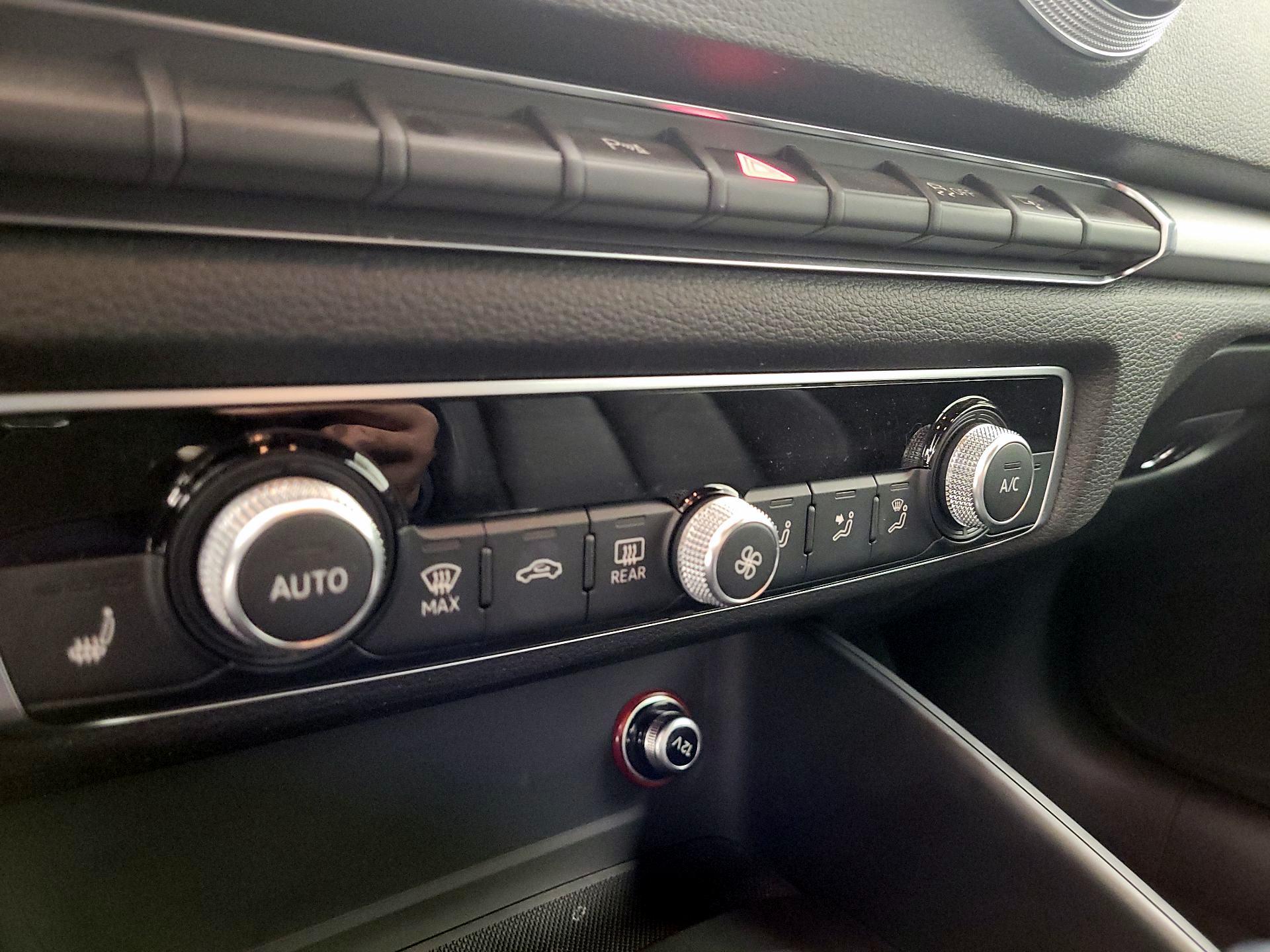 Thumbnail: 2016 Audi A3 - 16