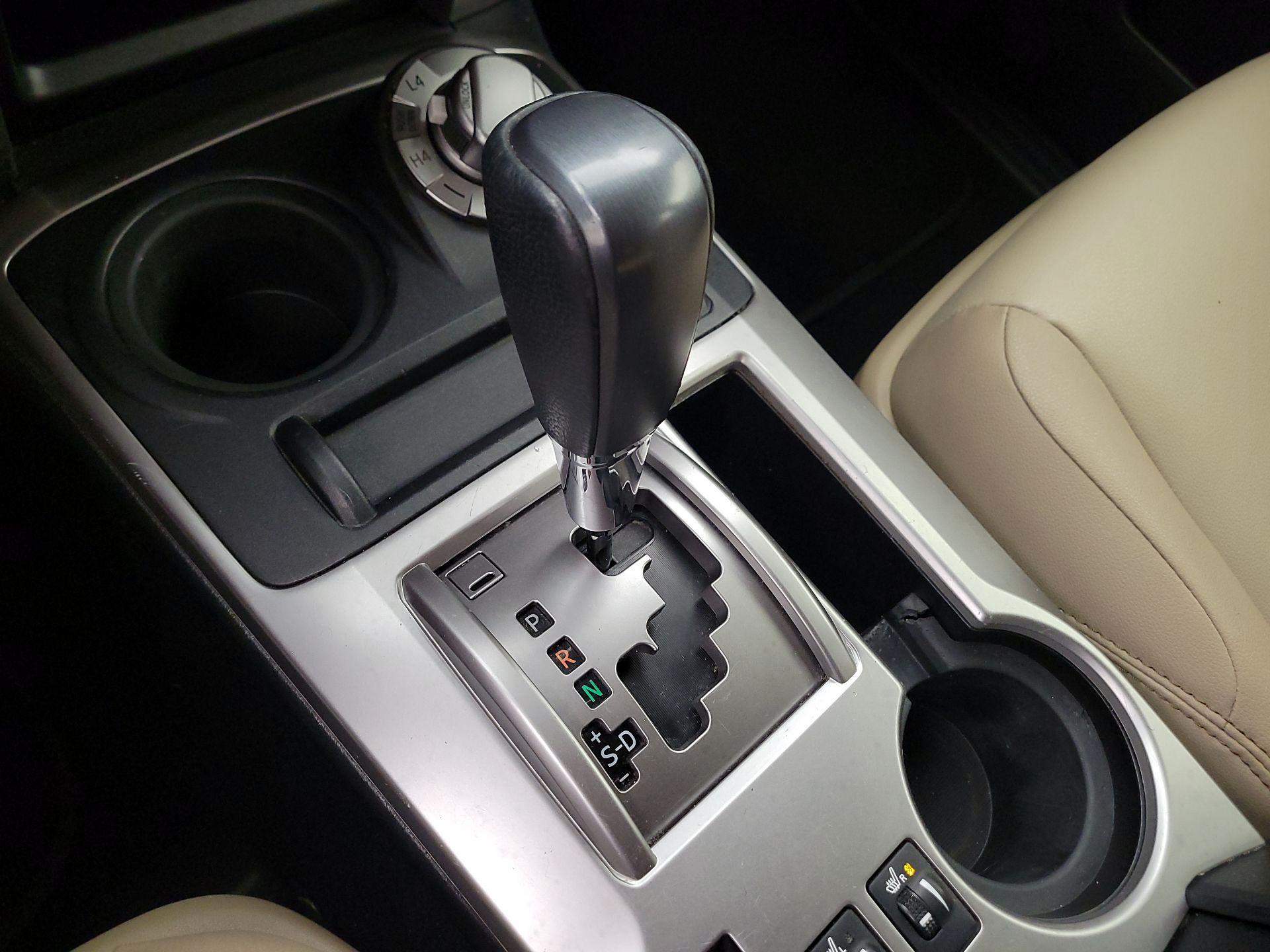 Thumbnail: 2018 Toyota 4Runner - 17