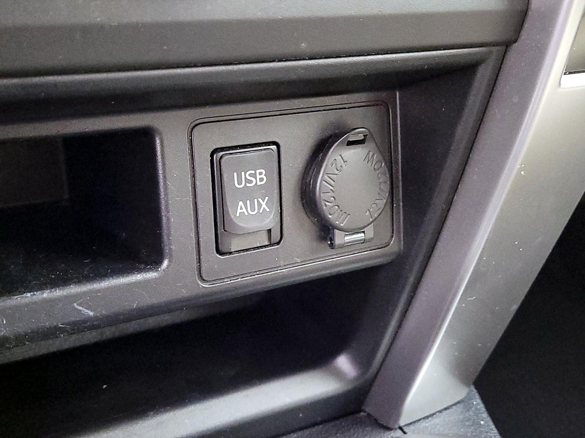 Thumbnail: 2018 Toyota 4Runner - 18