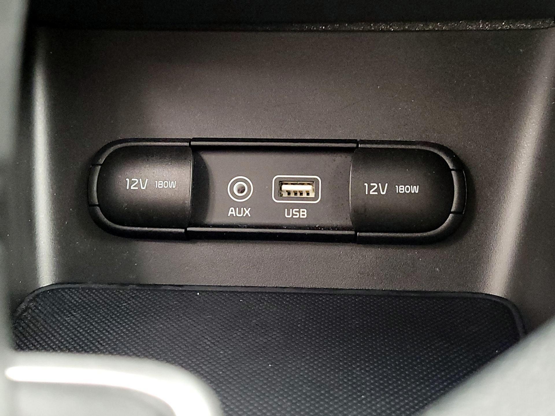 Thumbnail: 2019 Kia Sportage - 18