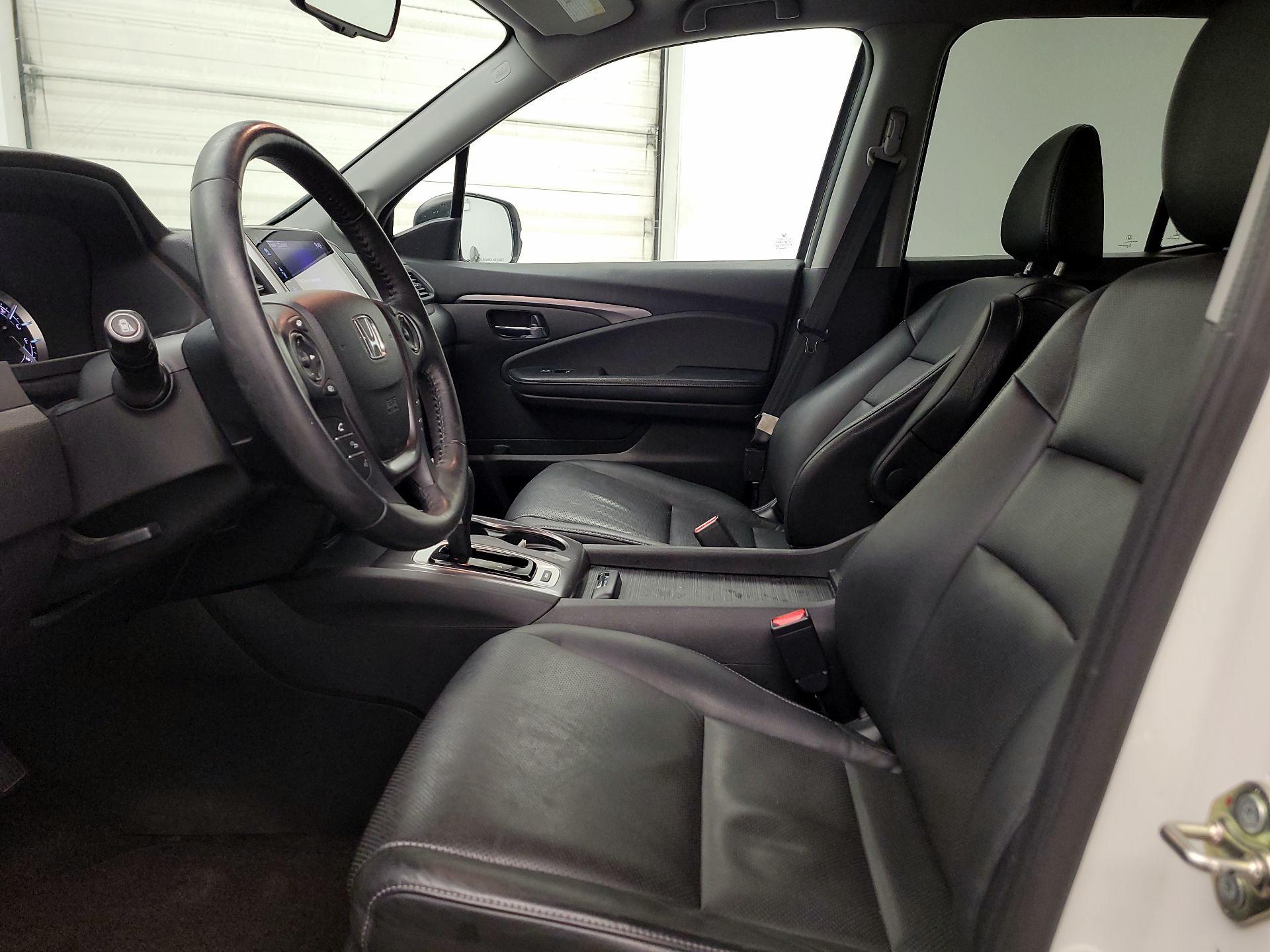 Thumbnail: 2017 Honda Ridgeline - 11