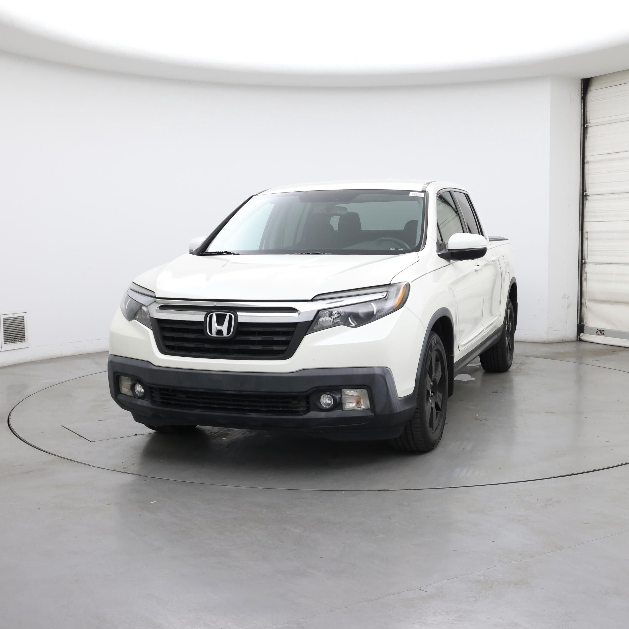 Thumbnail: 2017 Honda Ridgeline - 4