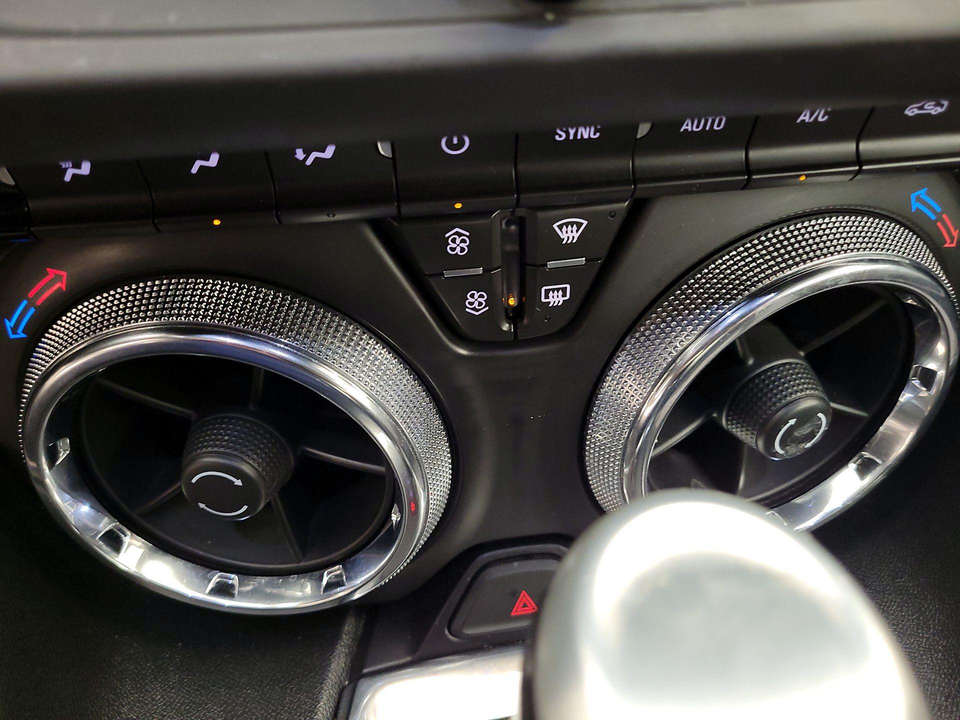 Thumbnail: 2020 Chevrolet Camaro - 14