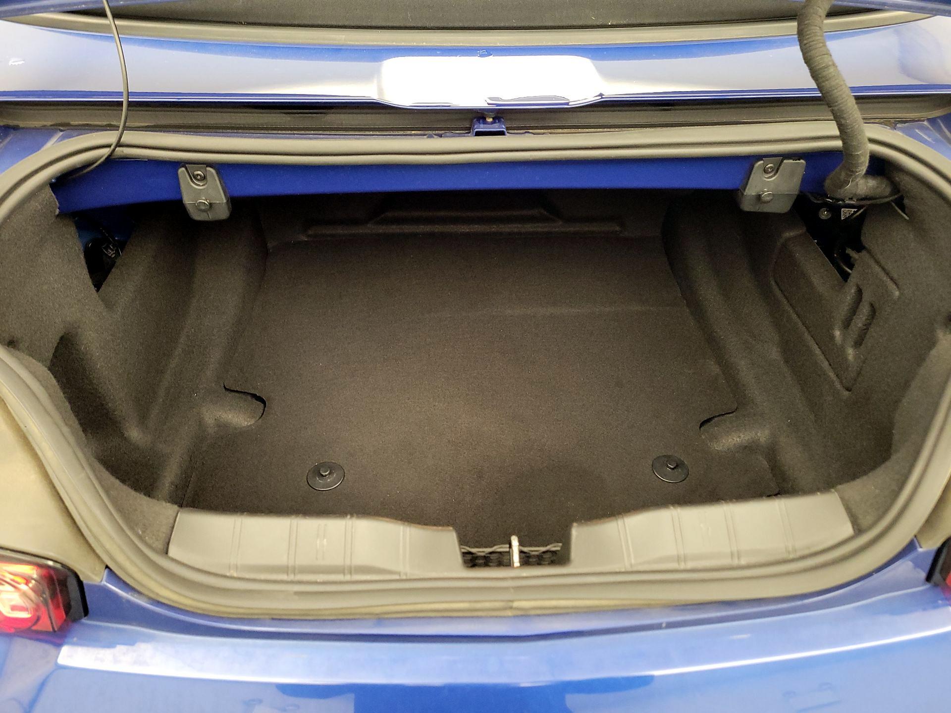 Thumbnail: 2020 Chevrolet Camaro - 16