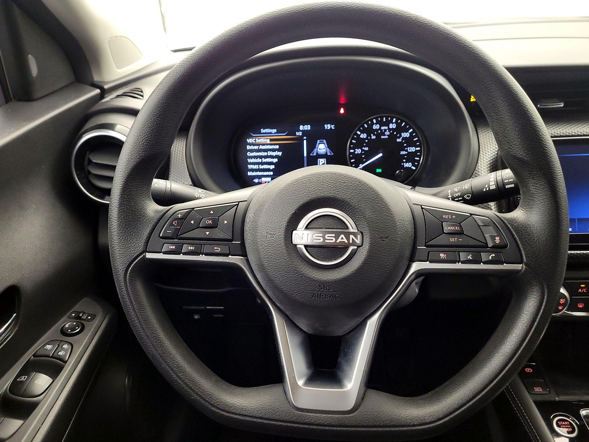 Thumbnail: 2023 Nissan Kicks - 10