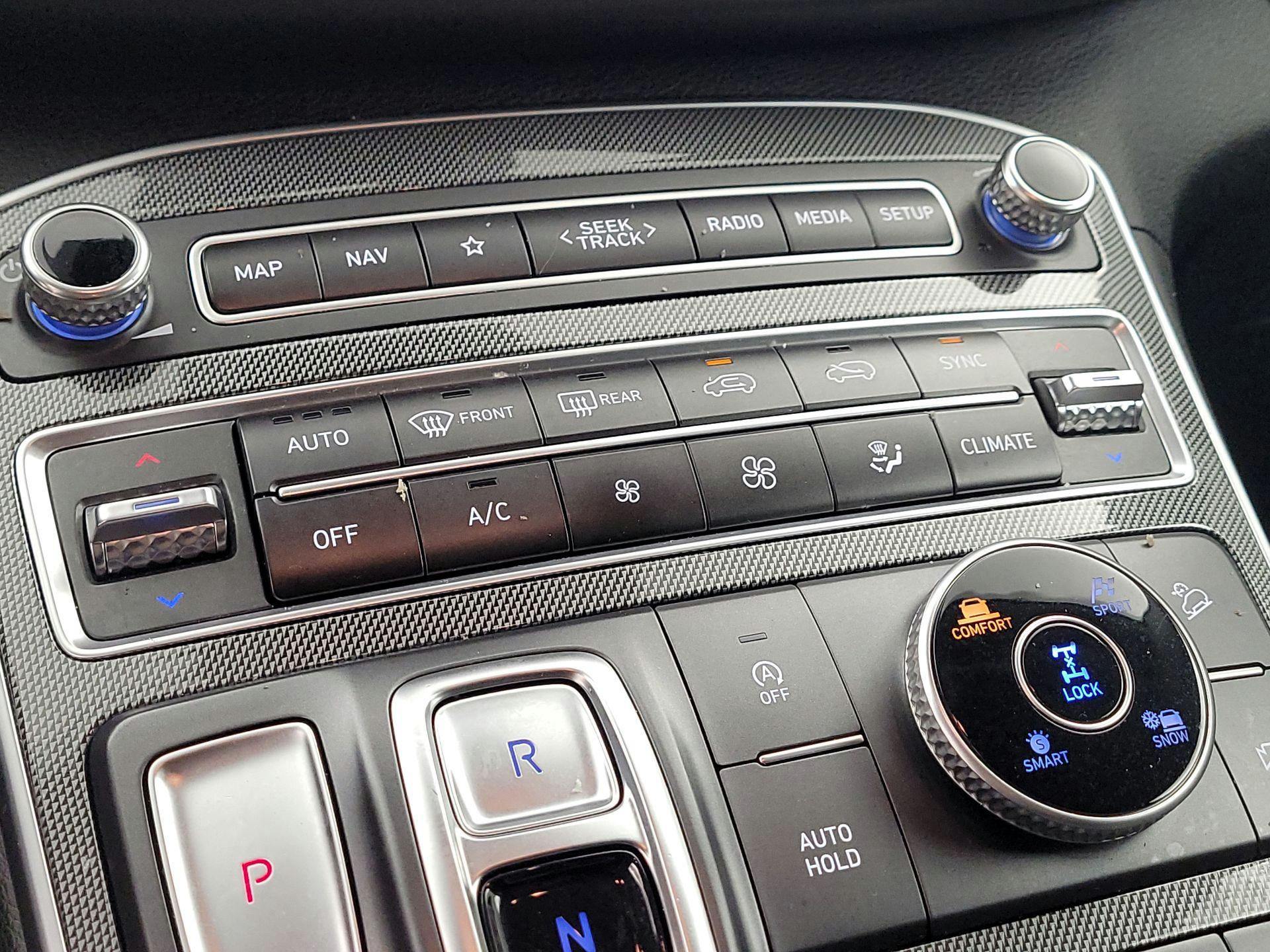 Thumbnail: 2023 Hyundai Santa Fe - 16