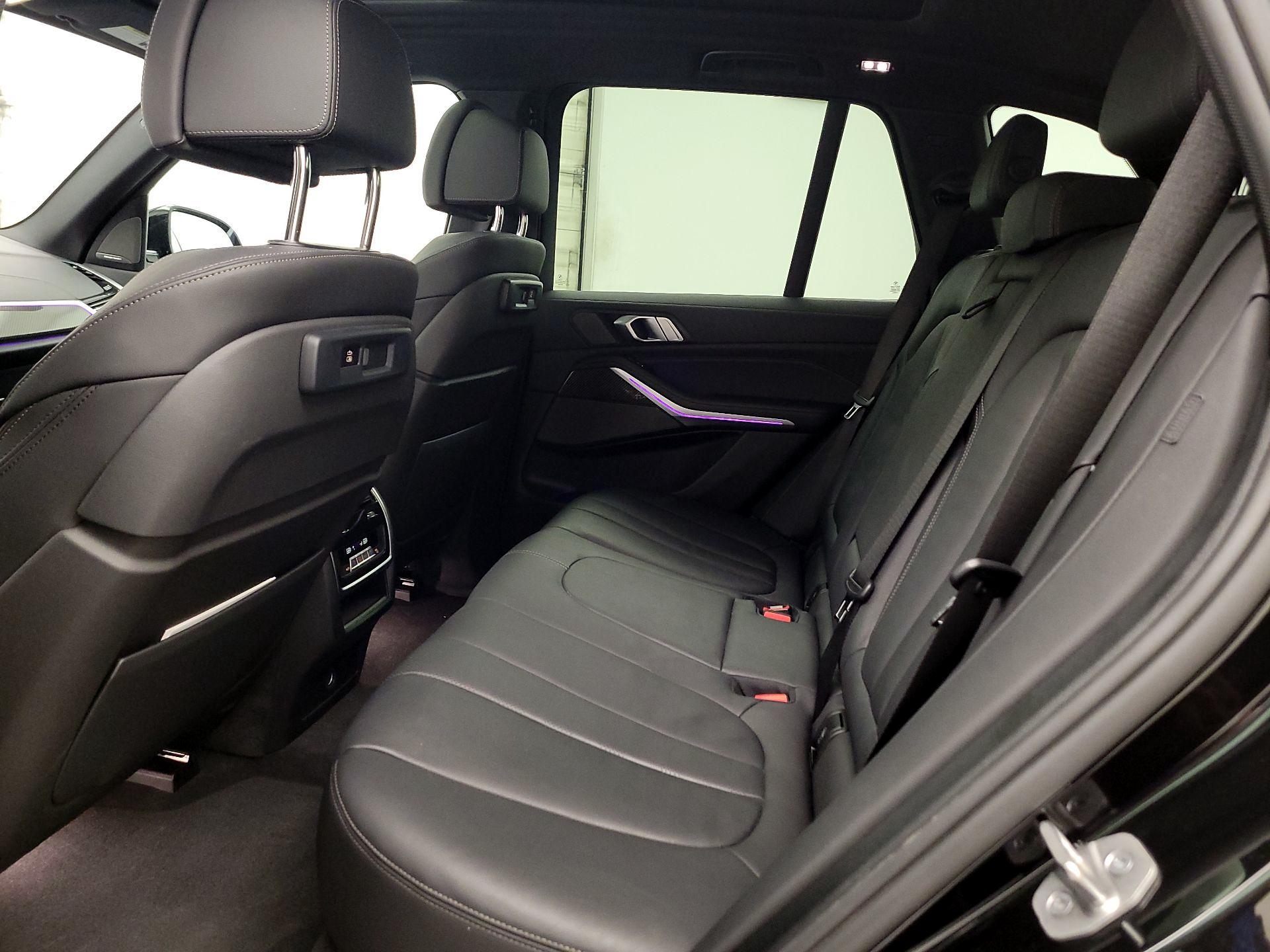 Thumbnail: 2022 BMW X5 - 19