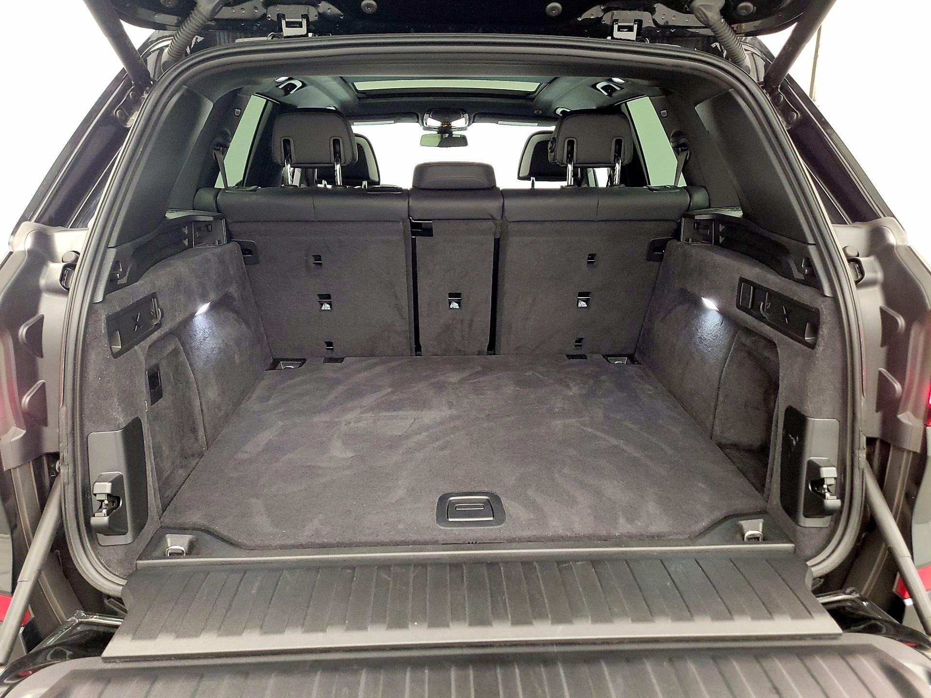 Thumbnail: 2022 BMW X5 - 20