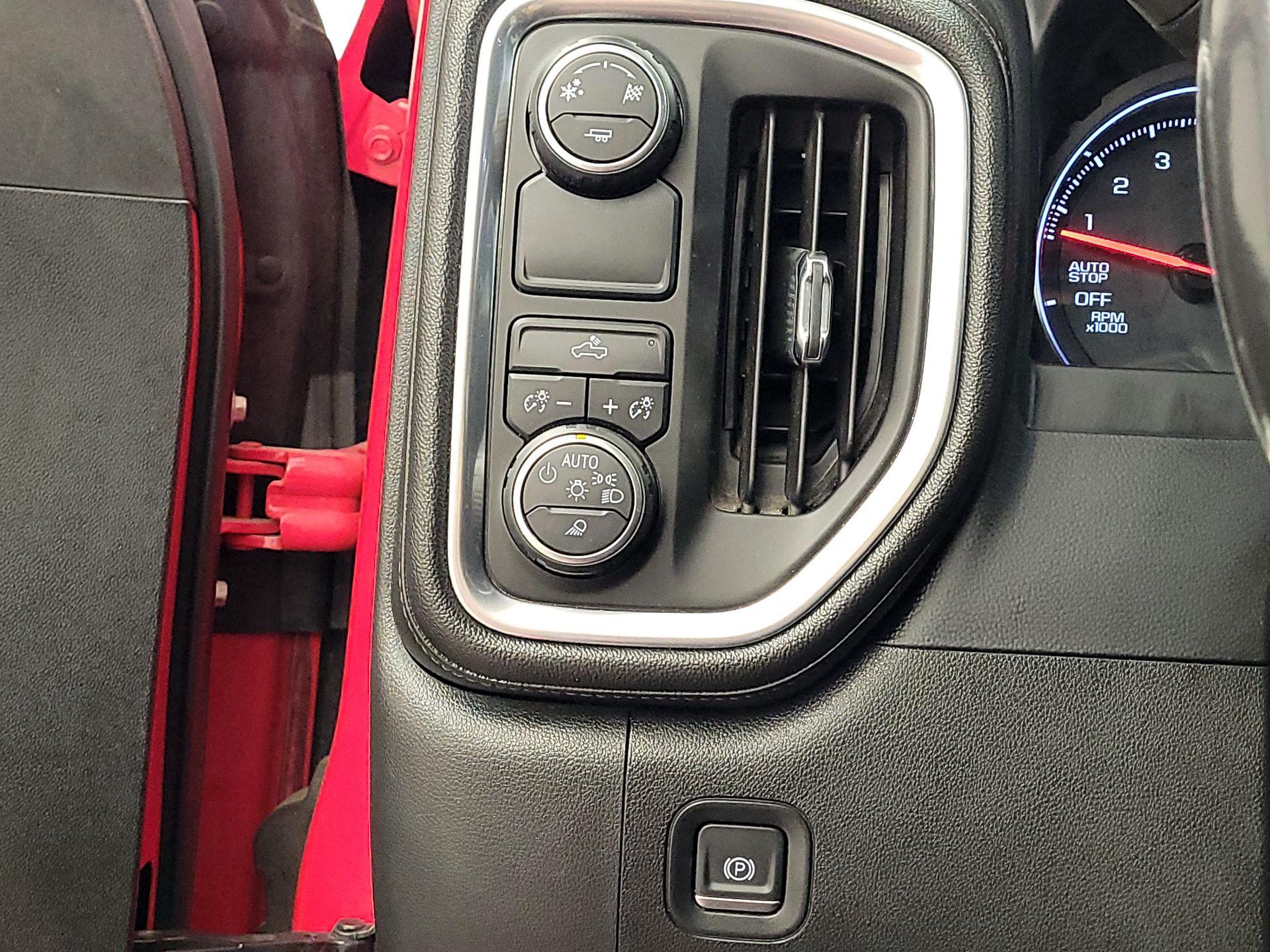 Thumbnail: 2019 Chevrolet Silverado 1500 - 13