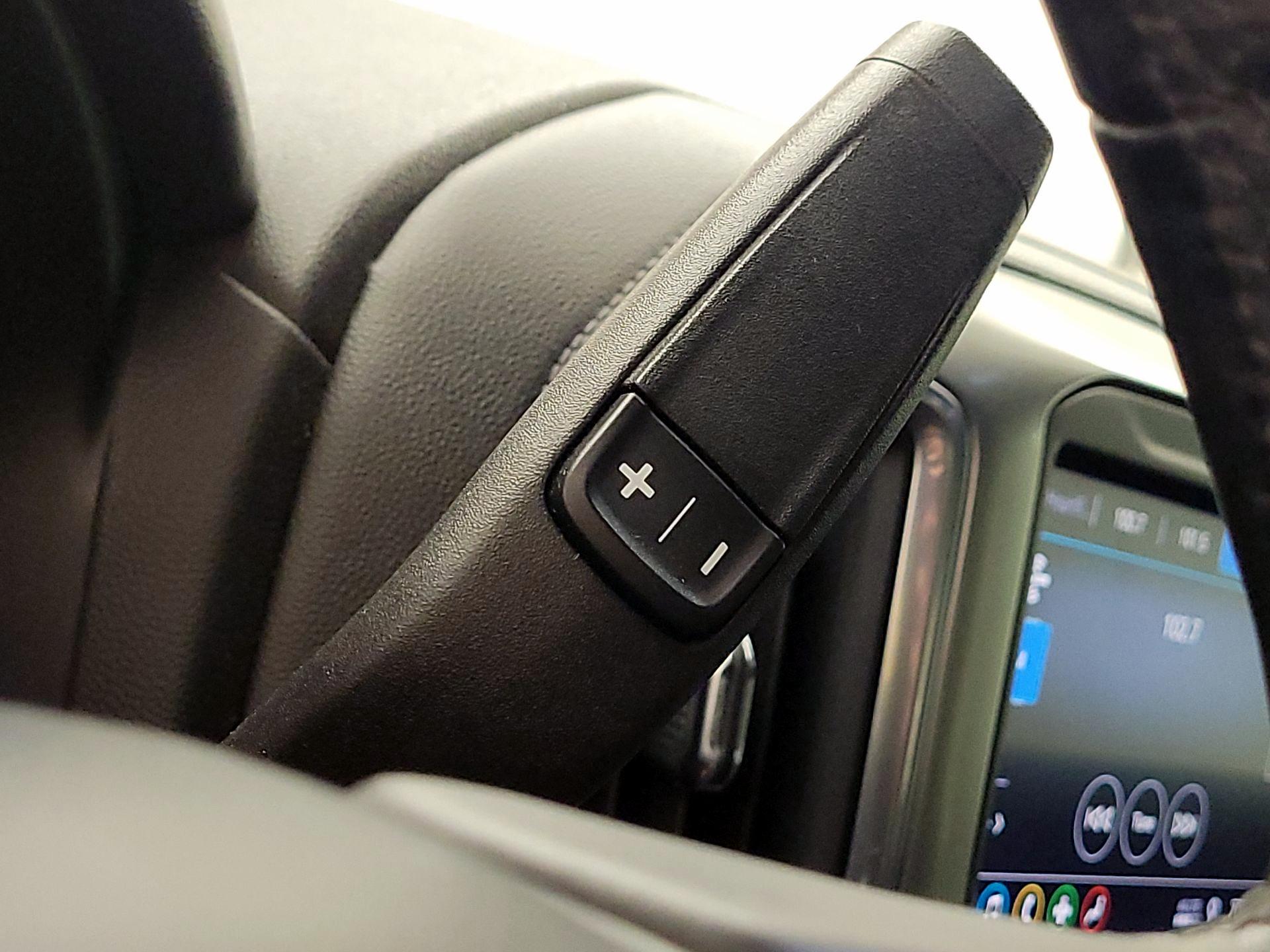 Thumbnail: 2019 Chevrolet Silverado 1500 - 17