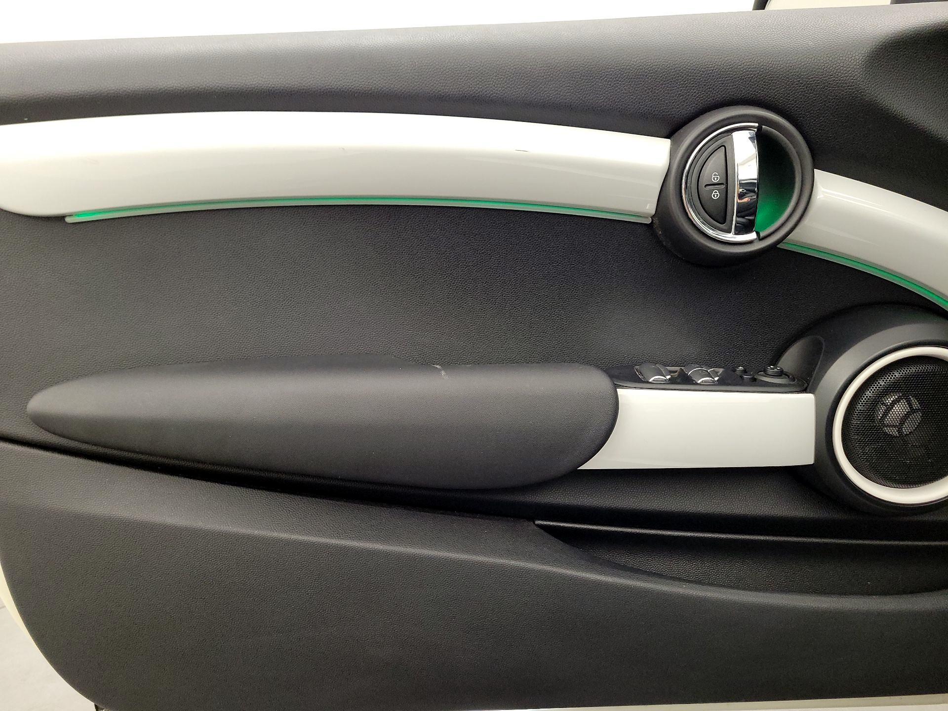 Thumbnail: 2017 MINI Cooper - 12